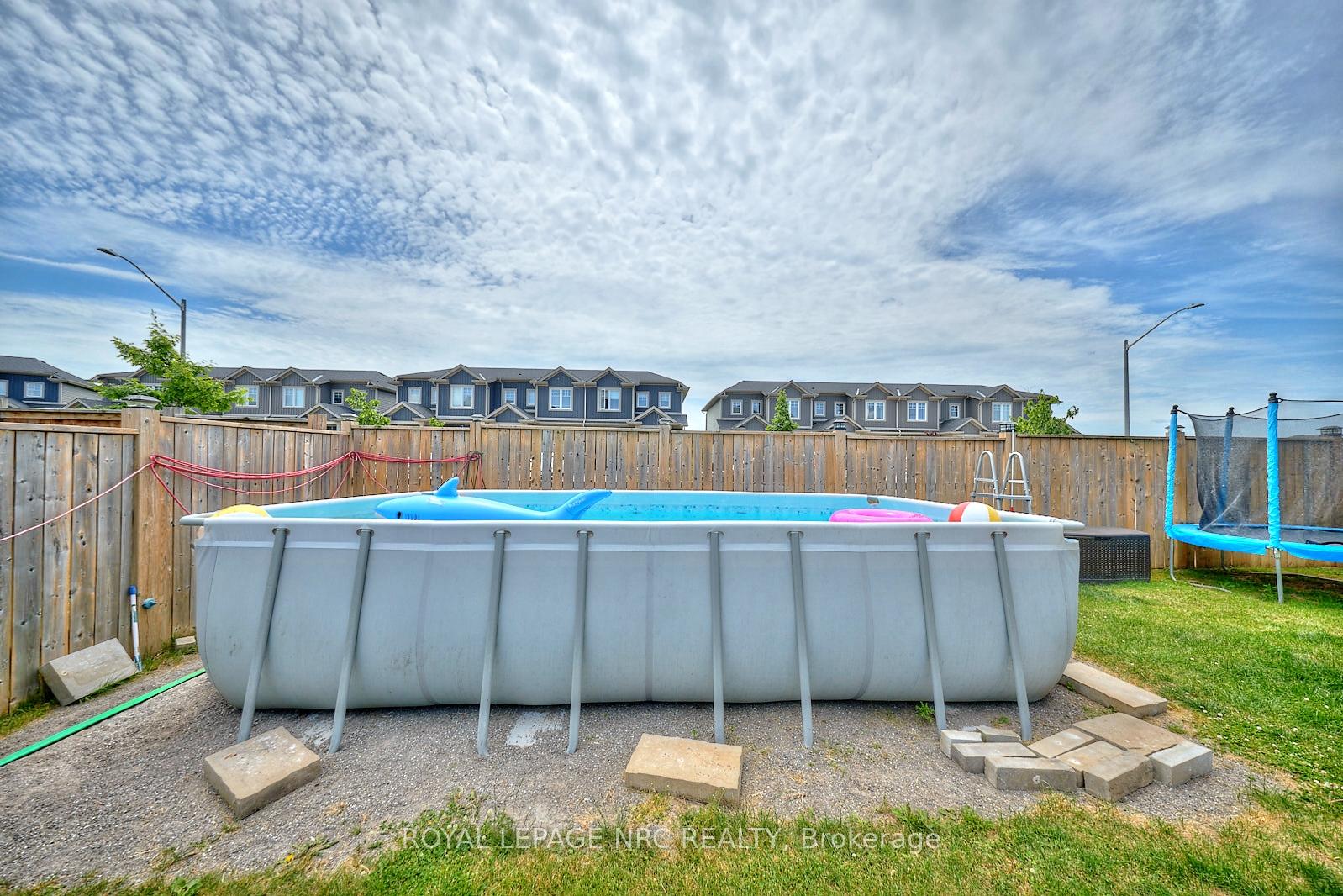 Photo 45 of 14 Lamb Crescent, Thorold, Hurricane/Merrittville — HOMEH