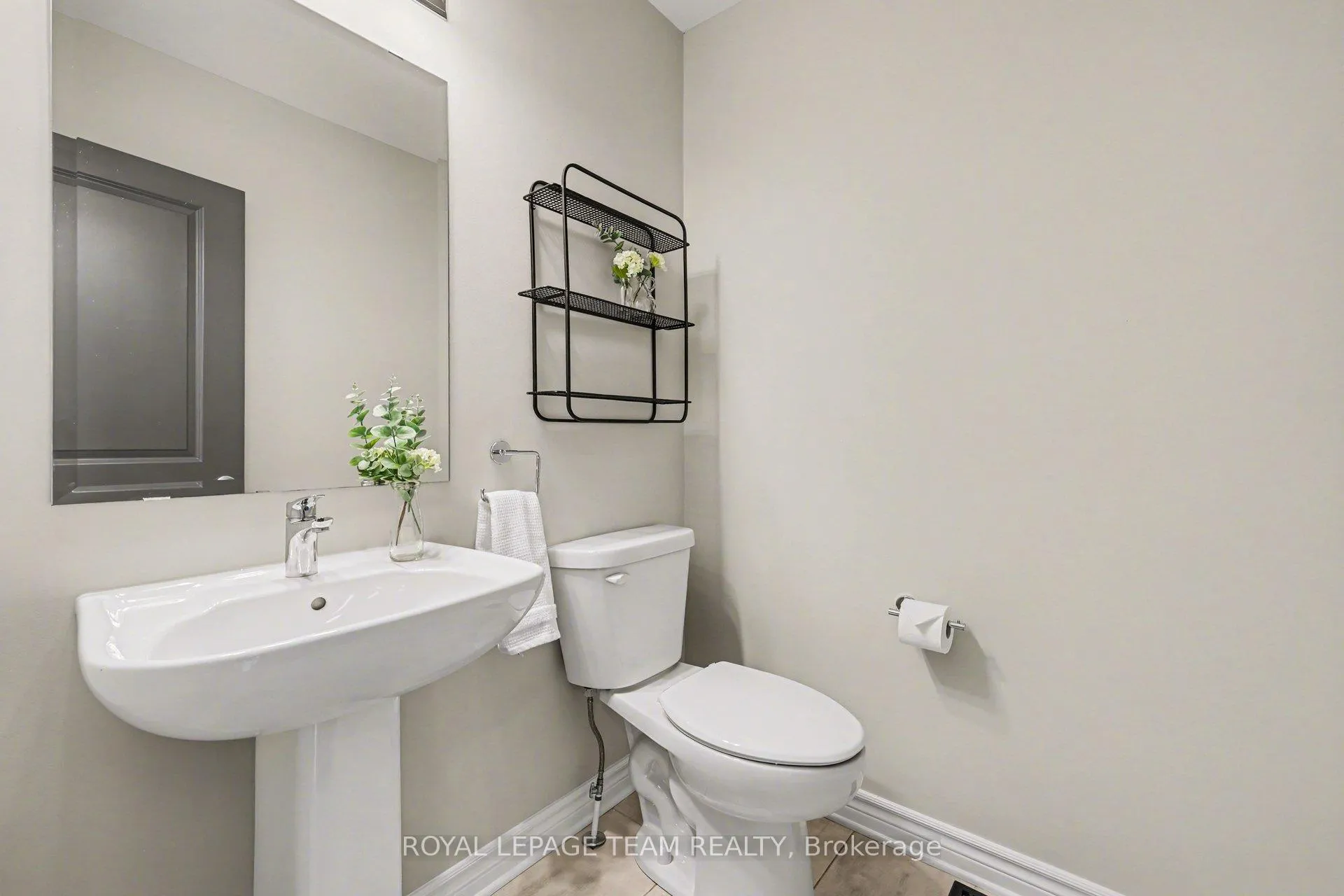 Photo 17 of 13 Allan Moore Place, Ottawa, Stittsville (North) — HOMEH