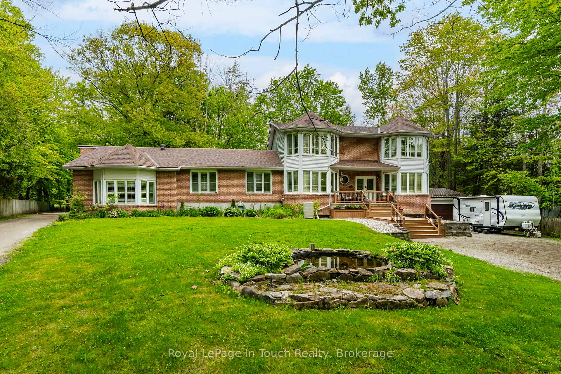 Photo 1 of 66 Joliet Crescent, Tiny, Rural Tiny — HOMEH