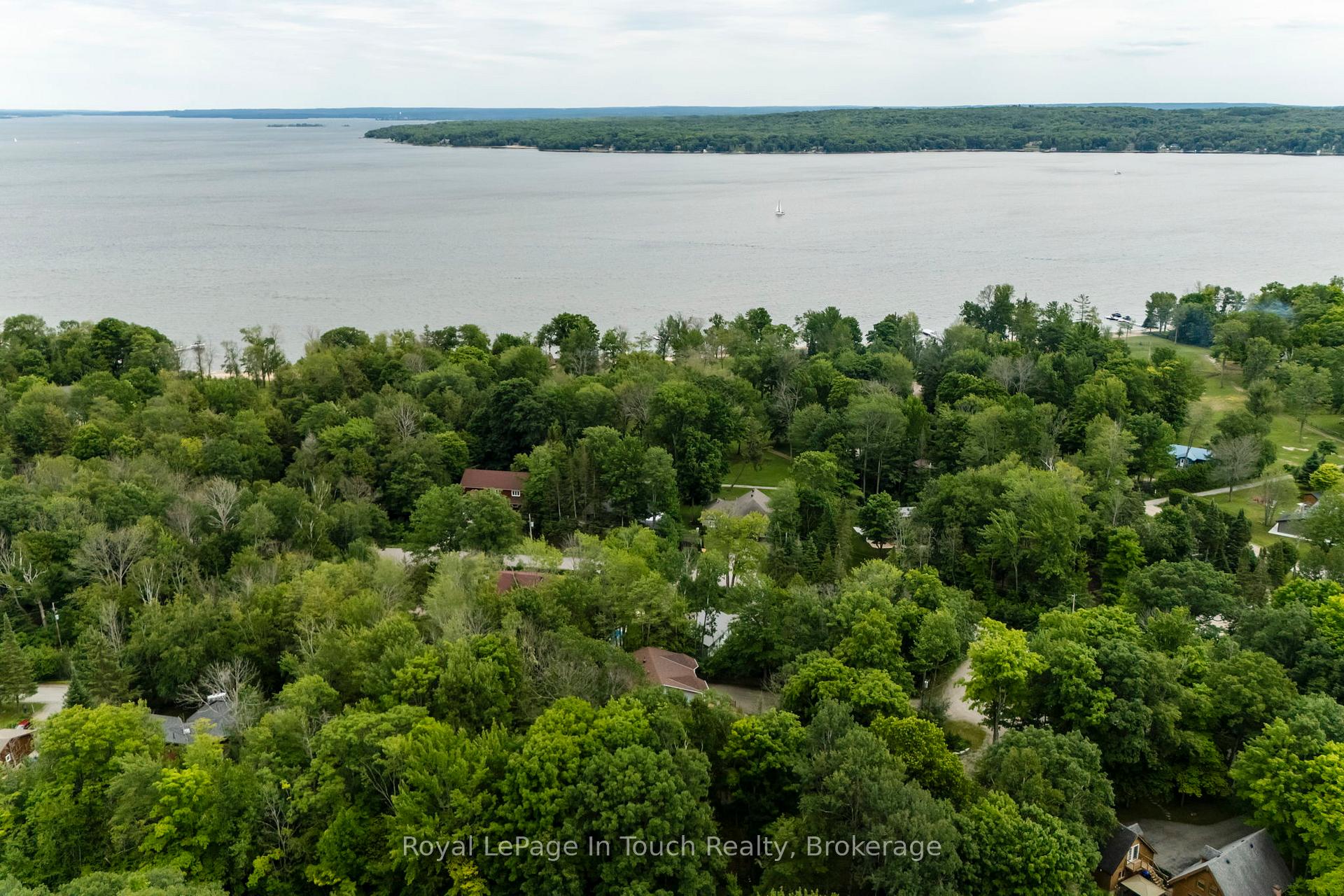 Photo 3 of 66 Joliet Crescent, Tiny, Rural Tiny — HOMEH