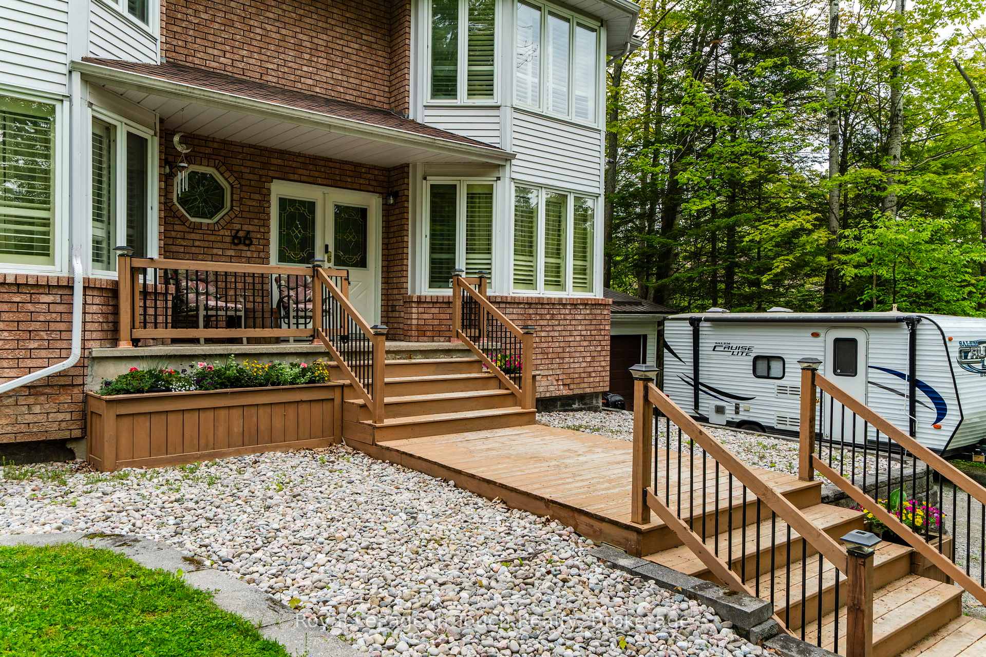 Photo 5 of 66 Joliet Crescent, Tiny, Rural Tiny — HOMEH