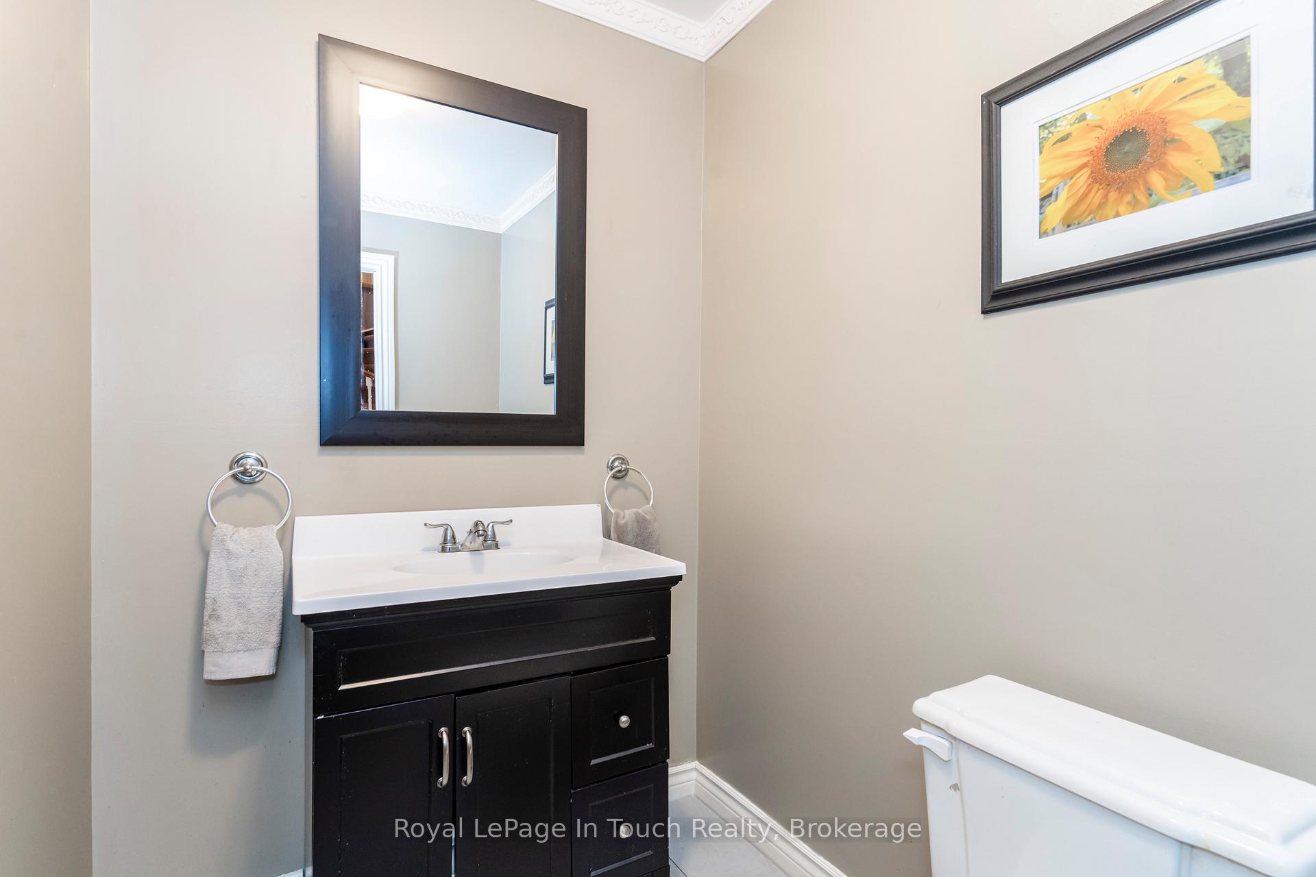 Photo 25 of 66 Joliet Crescent, Tiny, Rural Tiny — HOMEH