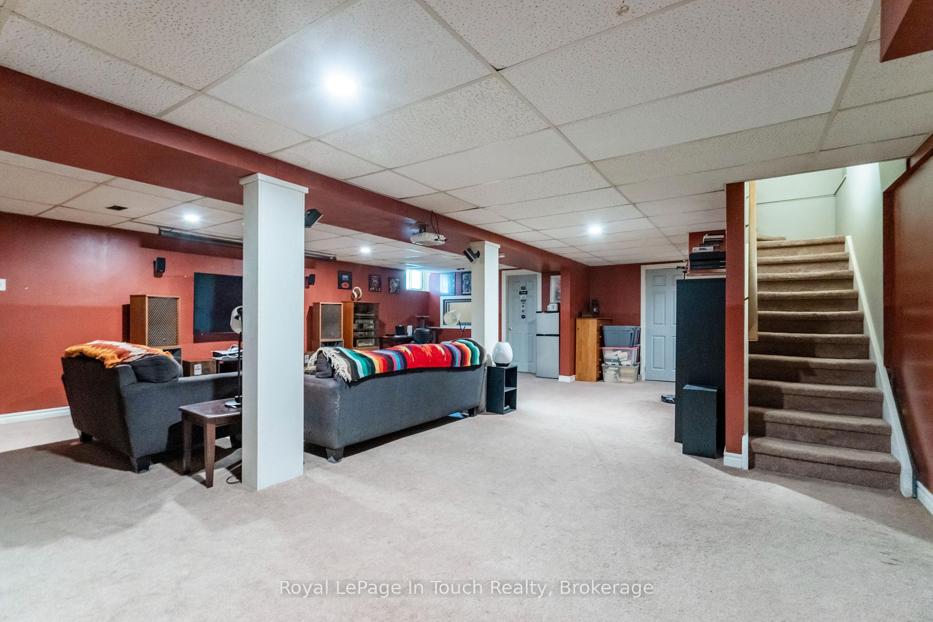Photo 33 of 66 Joliet Crescent, Tiny, Rural Tiny — HOMEH