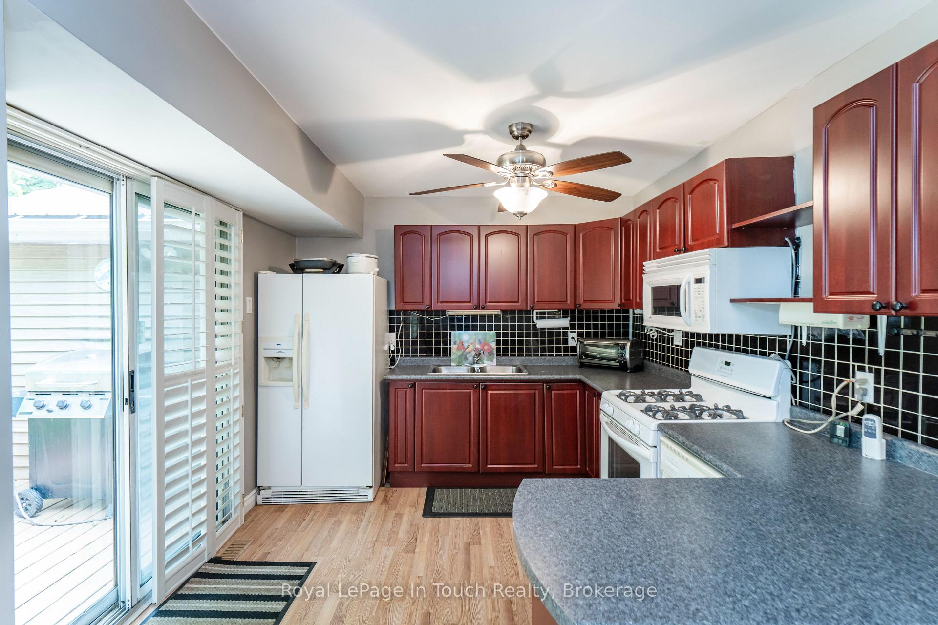 Photo 38 of 66 Joliet Crescent, Tiny, Rural Tiny — HOMEH