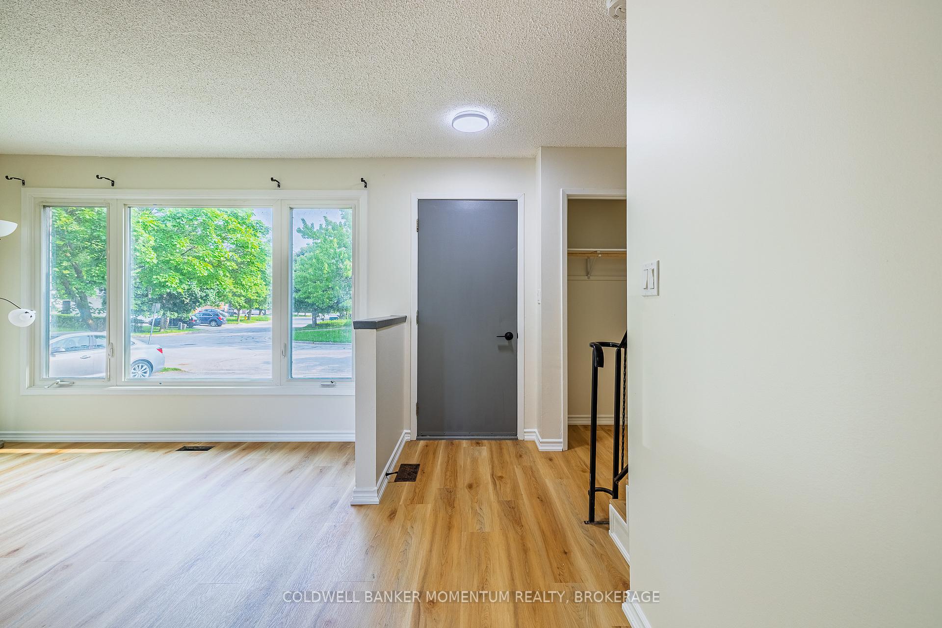 Photo 6 of 18 Tara Crescent, Thorold, Confederation Heights — HOMEH