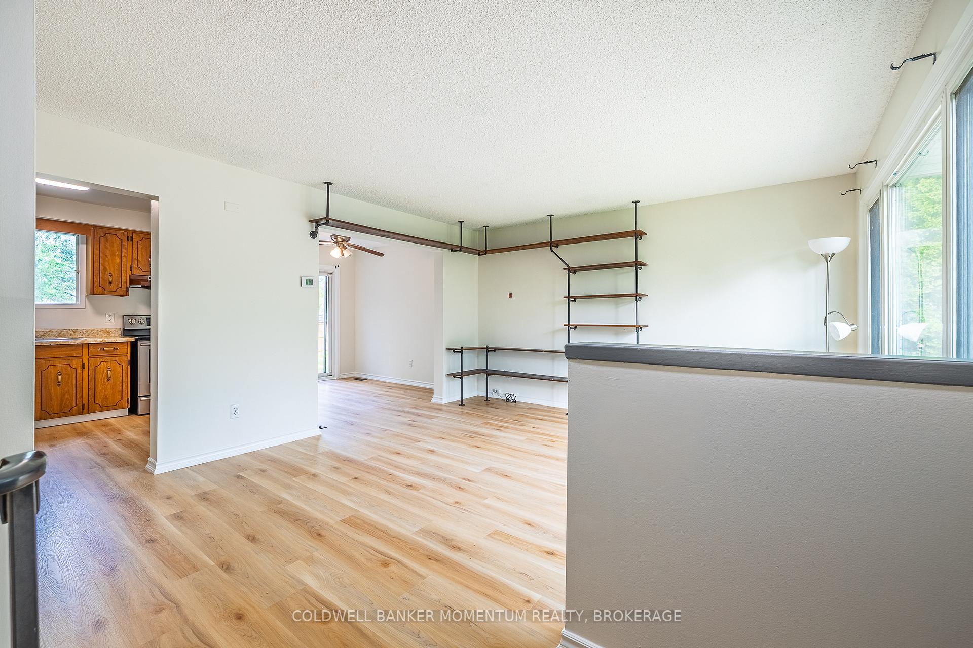 Photo 7 of 18 Tara Crescent, Thorold, Confederation Heights — HOMEH