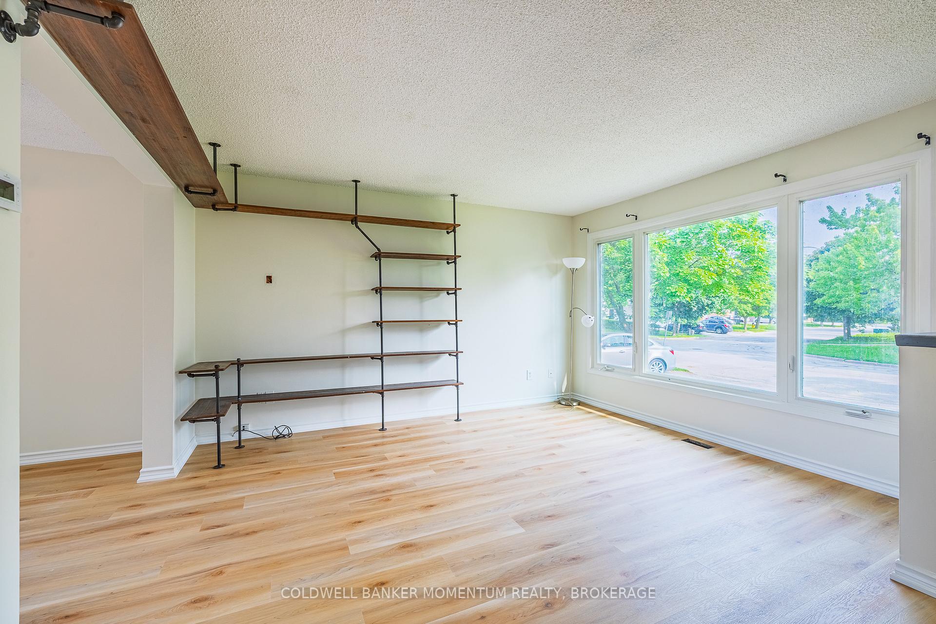 Photo 8 of 18 Tara Crescent, Thorold, Confederation Heights — HOMEH
