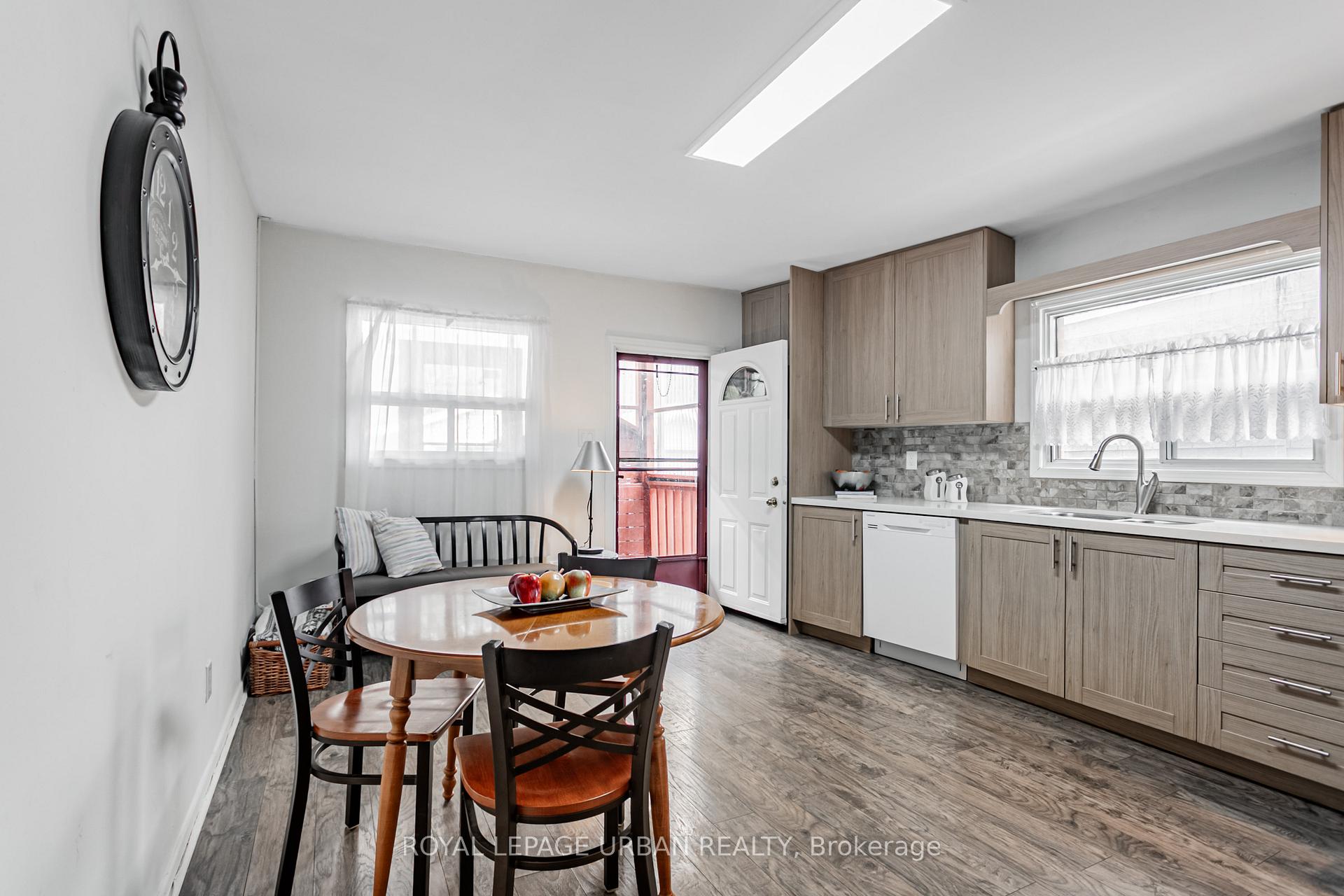 Photo 11 of 144 Aldwych Avenue, Toronto, Danforth Village-East York — HOMEH