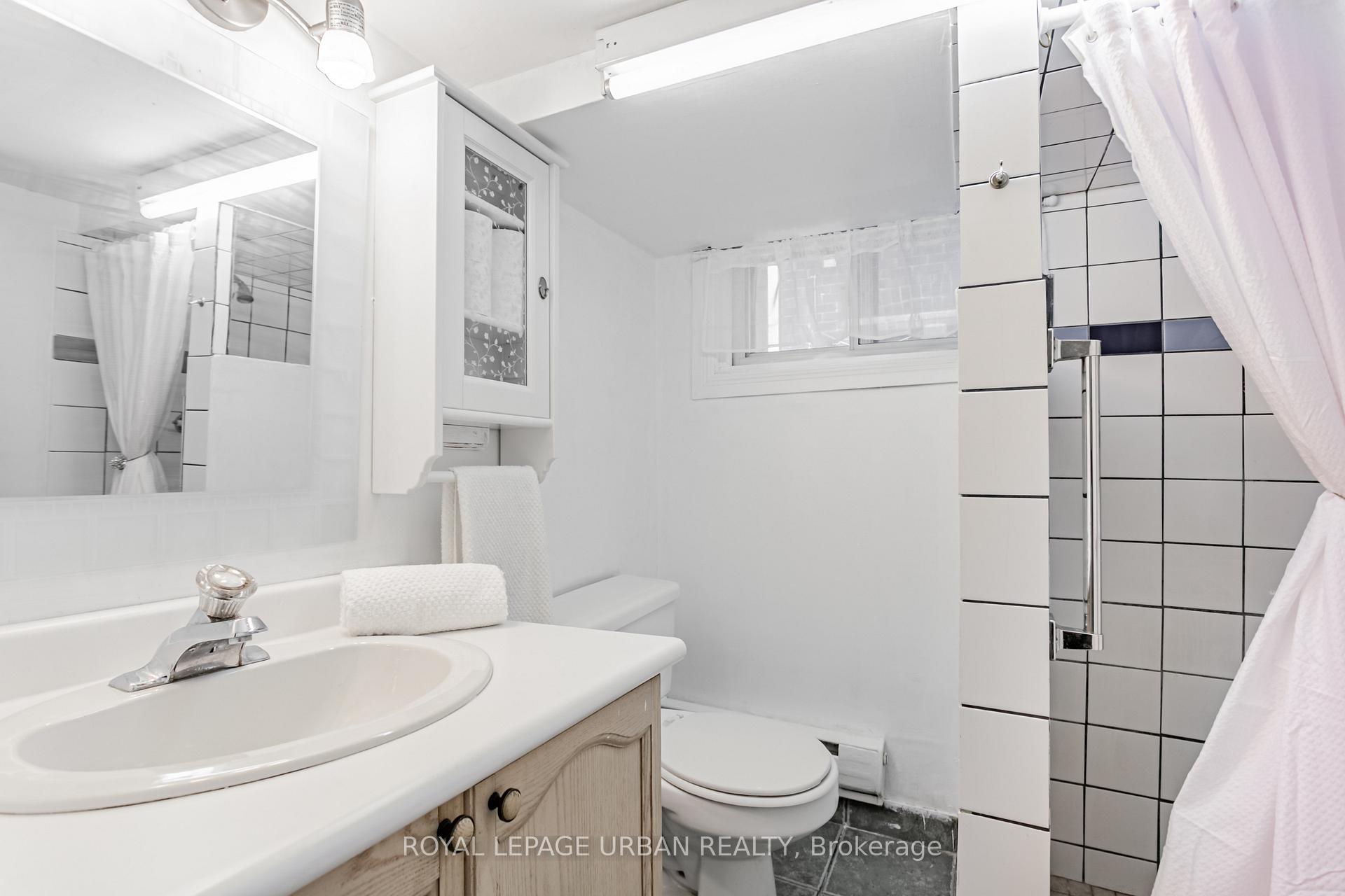 Photo 27 of 144 Aldwych Avenue, Toronto, Danforth Village-East York — HOMEH