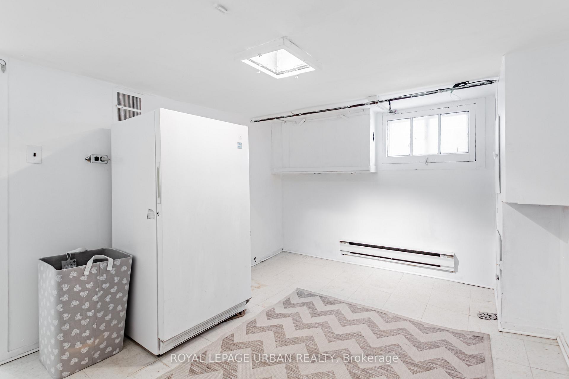 Photo 29 of 144 Aldwych Avenue, Toronto, Danforth Village-East York — HOMEH