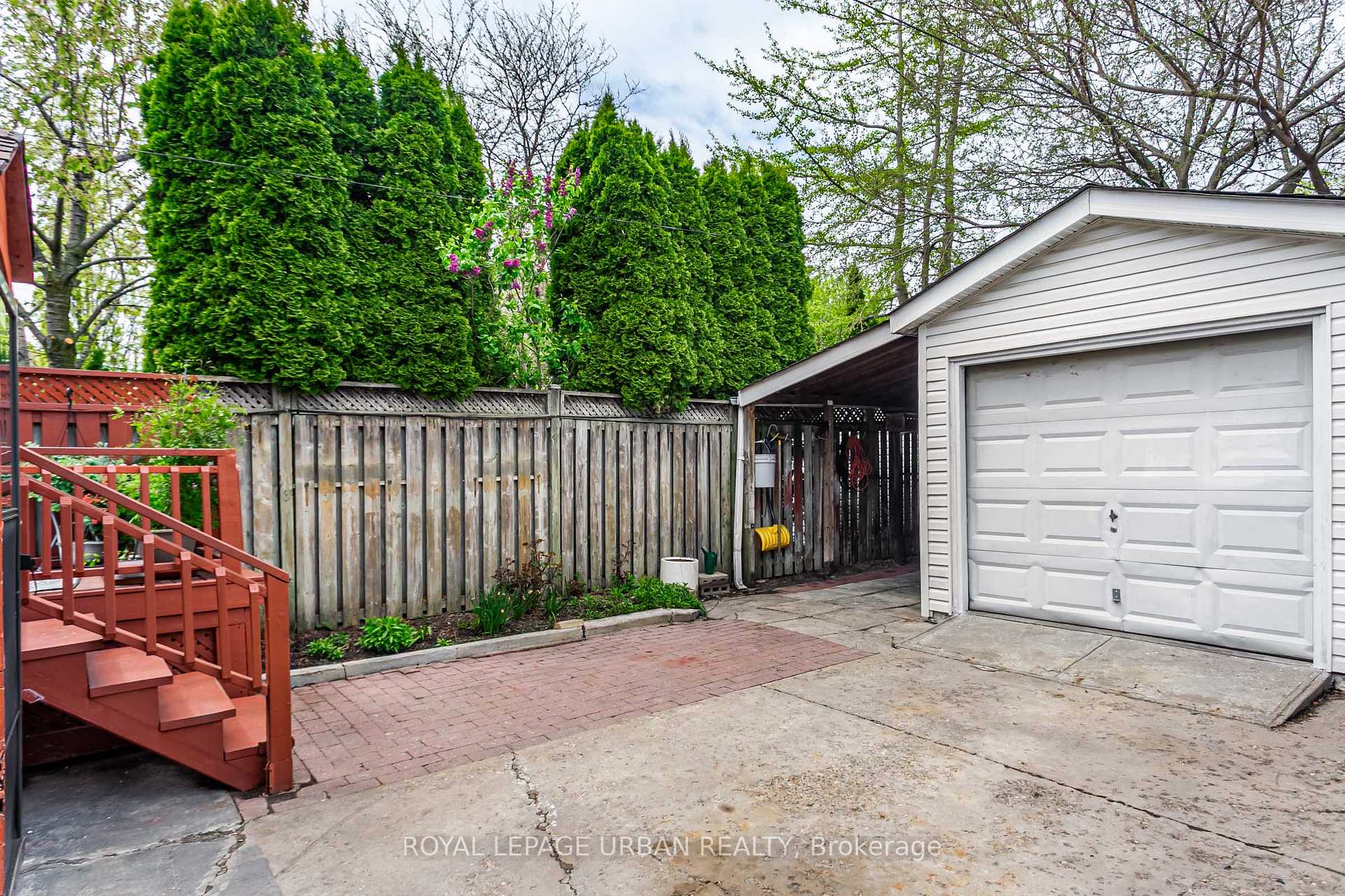 Photo 32 of 144 Aldwych Avenue, Toronto, Danforth Village-East York — HOMEH