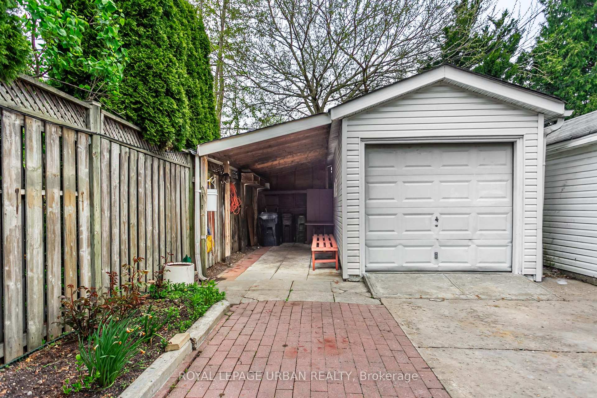 Photo 33 of 144 Aldwych Avenue, Toronto, Danforth Village-East York — HOMEH