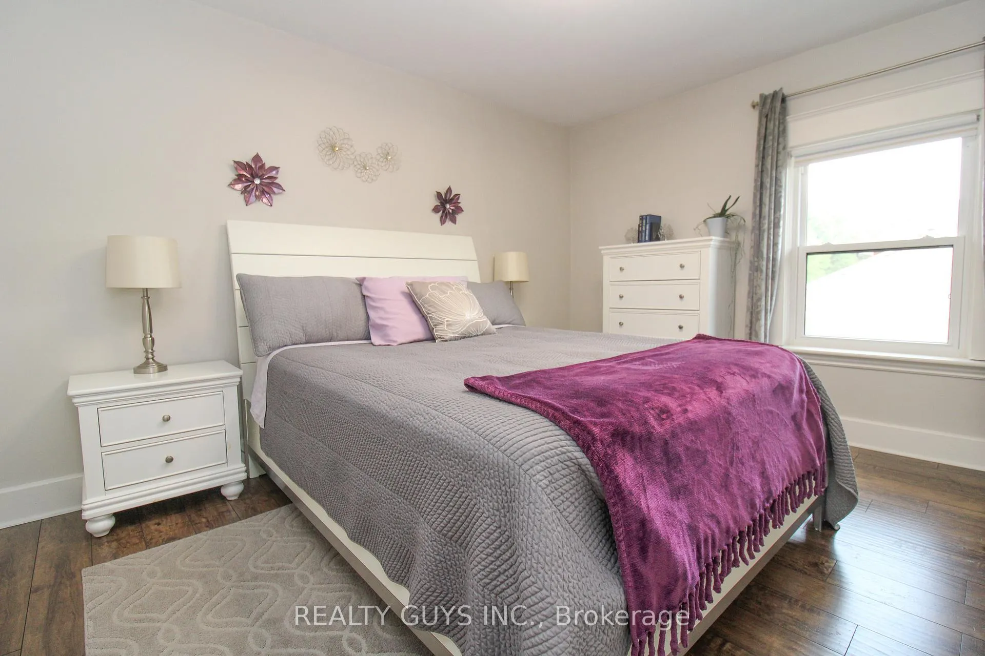 Photo 33 of 554 Douglas Avenue, Peterborough, Town Ward 3 — HOMEH