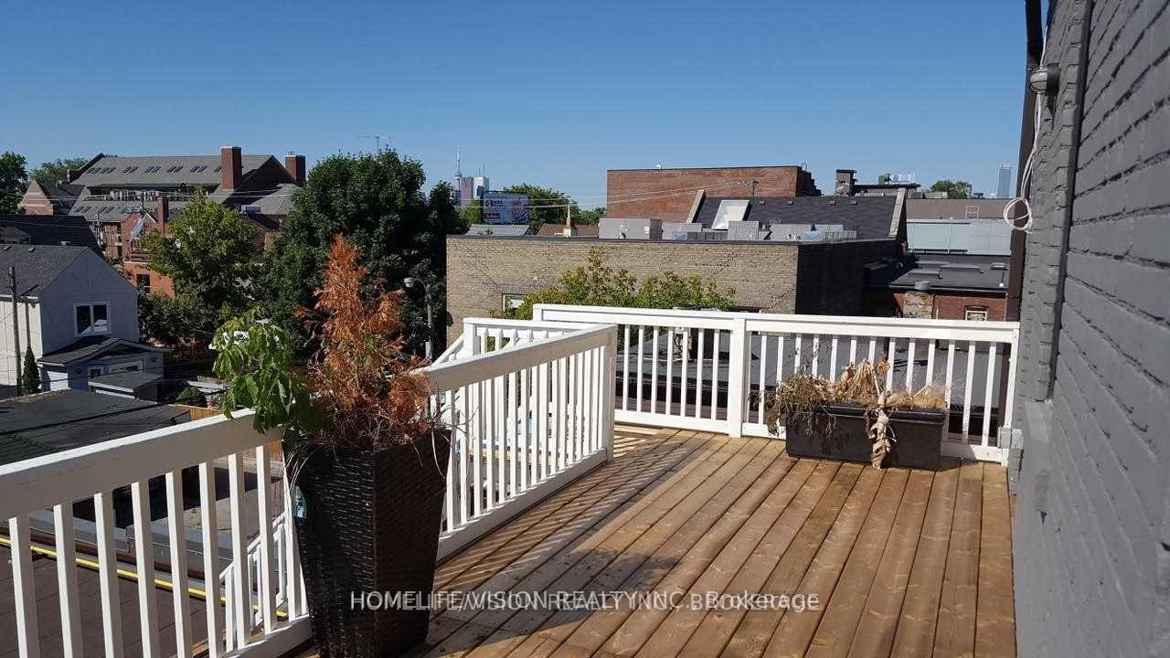 Photo 9 of Unit 302, 683 Danforth Avenue, Toronto, North Riverdale — HOMEH