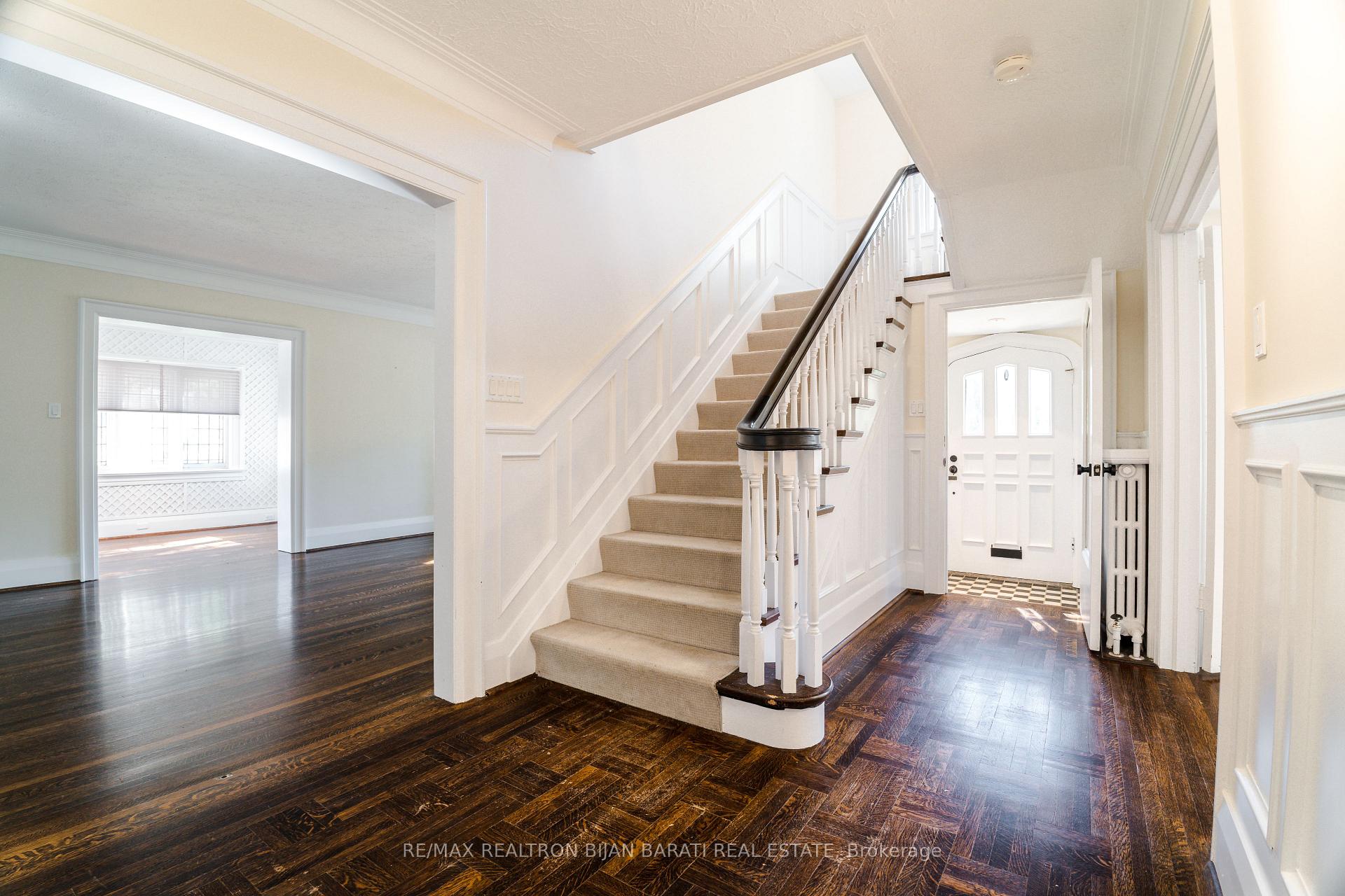 Photo 9 of 62 Elderwood Drive, Toronto, Forest Hill South — HOMEH