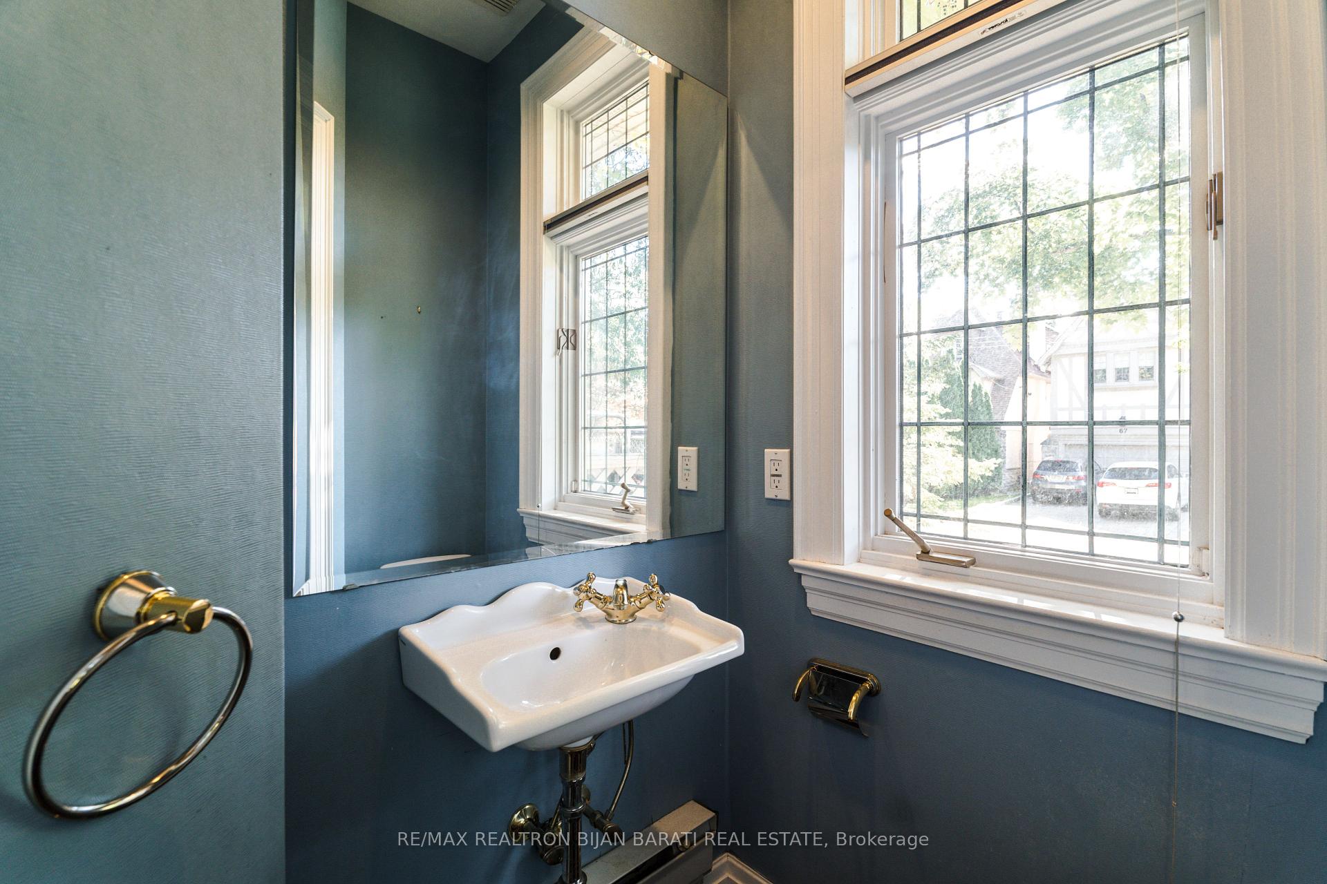 Photo 43 of 62 Elderwood Drive, Toronto, Forest Hill South — HOMEH