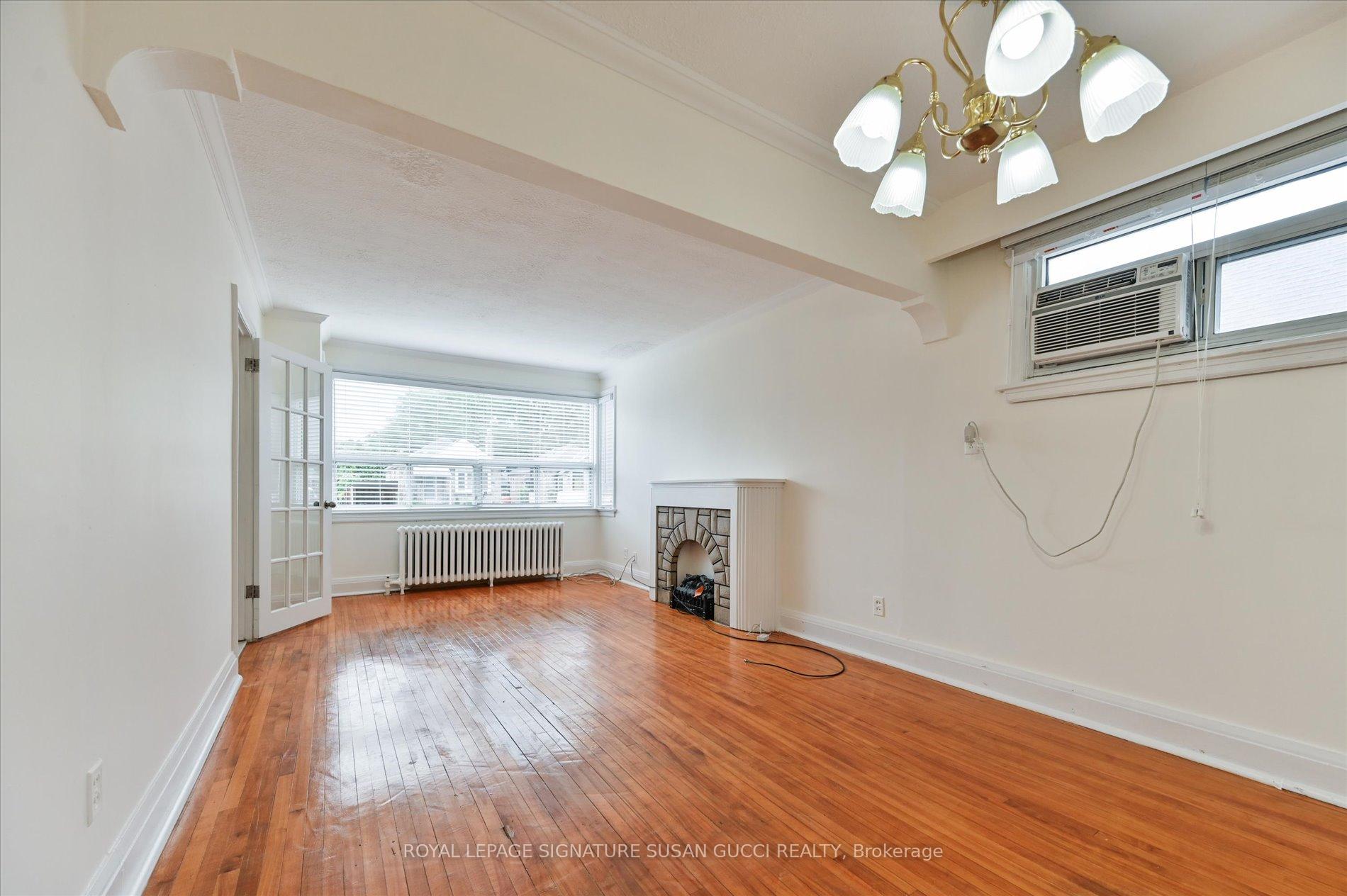 Photo 7 of 2747 St Clair Avenue E, Toronto, O'Connor-Parkview — HOMEH