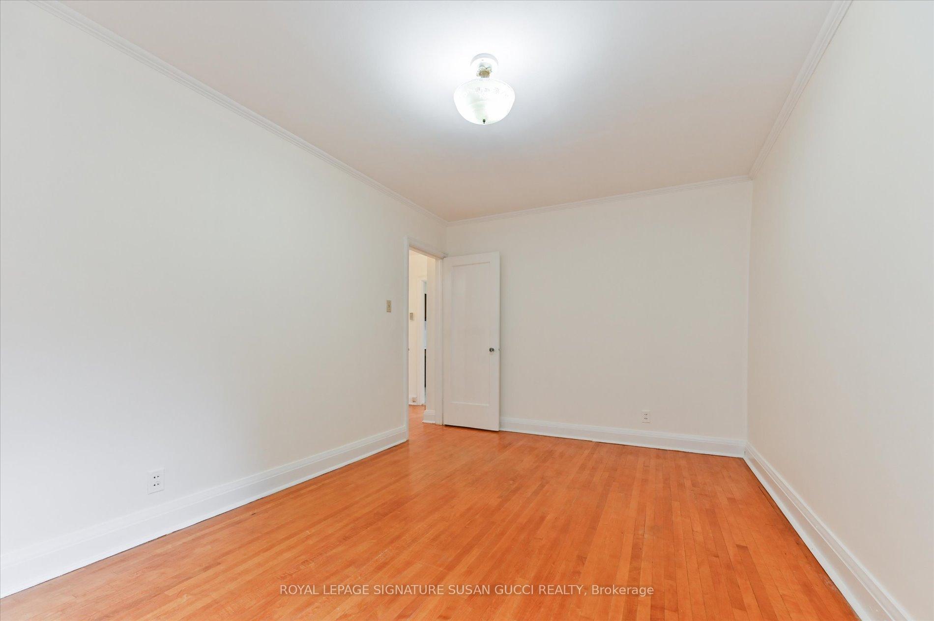 Photo 11 of 2747 St Clair Avenue E, Toronto, O'Connor-Parkview — HOMEH