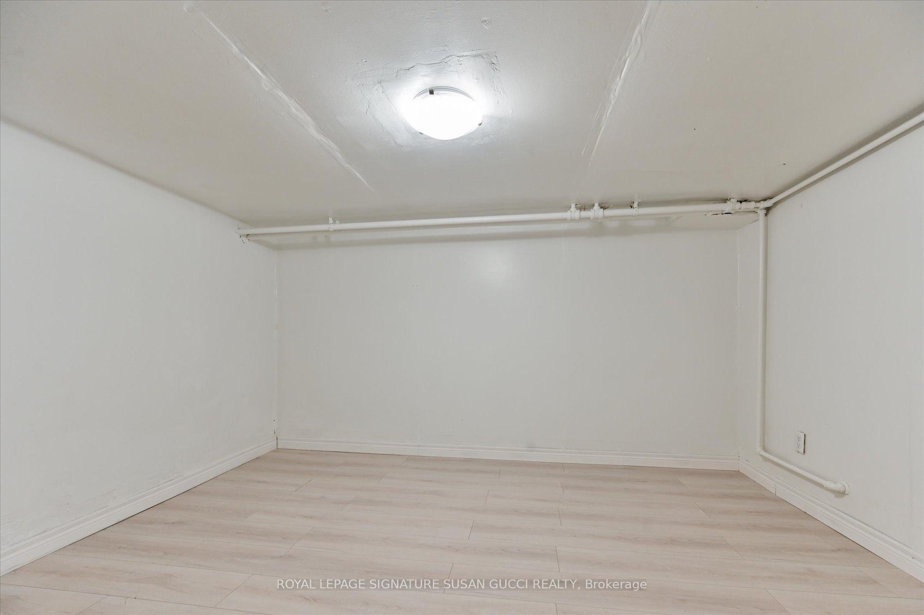 Photo 16 of 2747 St Clair Avenue E, Toronto, O'Connor-Parkview — HOMEH