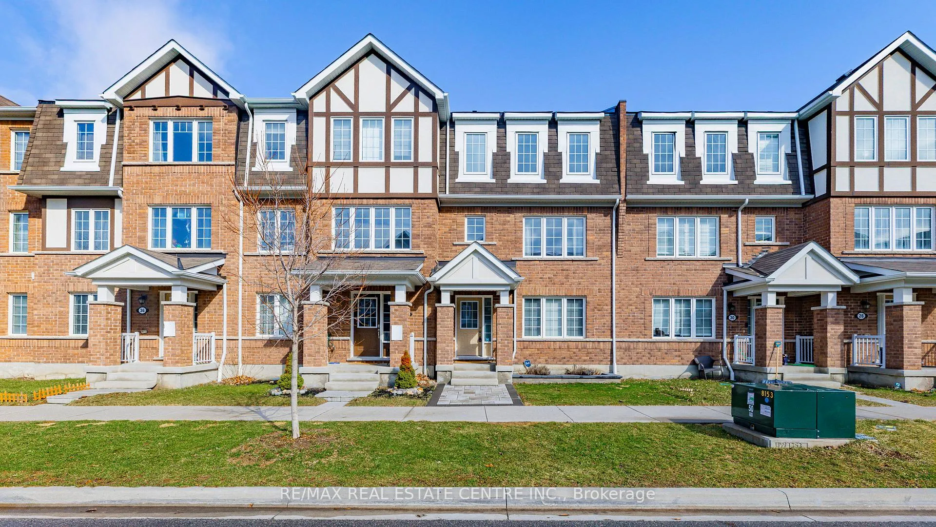Front of 32 Bluegill Crescent
