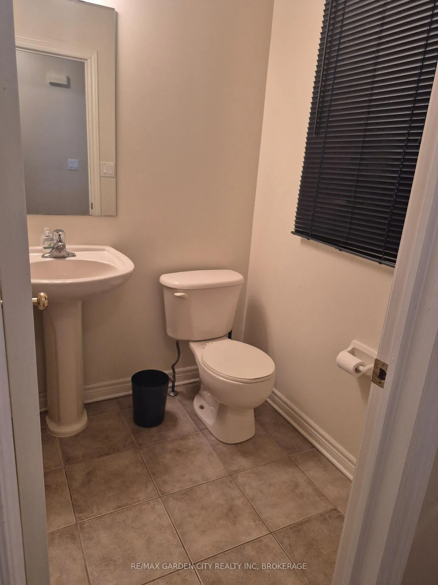 Photo 6 of 27 Natalie Court, Thorold, Confederation Heights — HOMEH