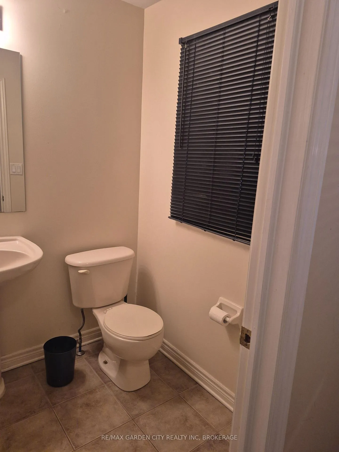 Photo 7 of 27 Natalie Court, Thorold, Confederation Heights — HOMEH