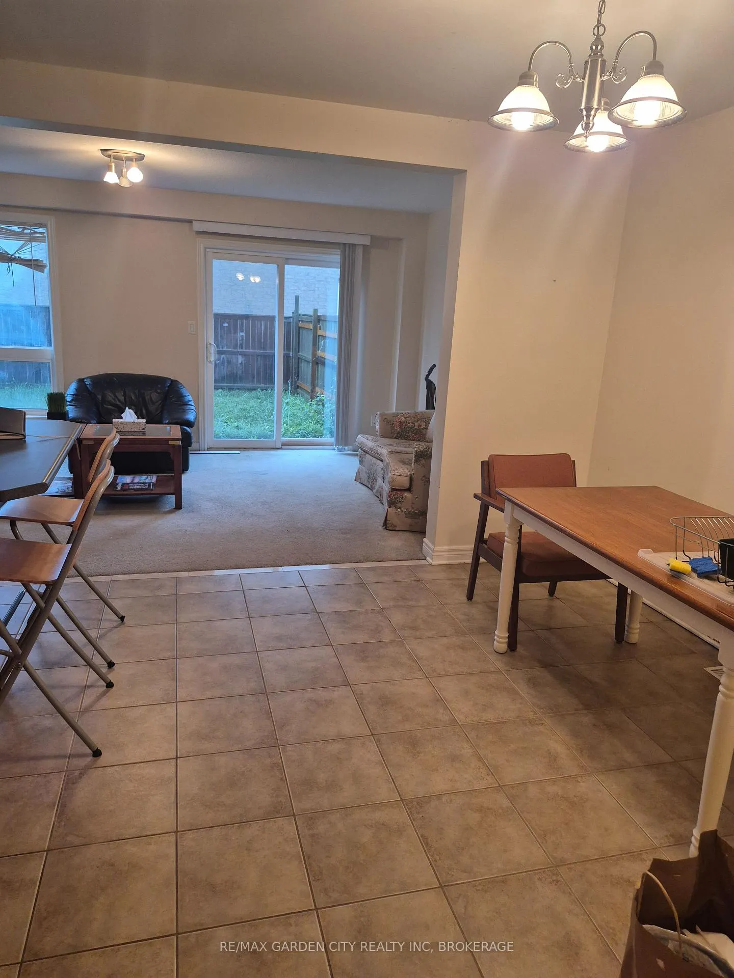 Photo 12 of 27 Natalie Court, Thorold, Confederation Heights — HOMEH