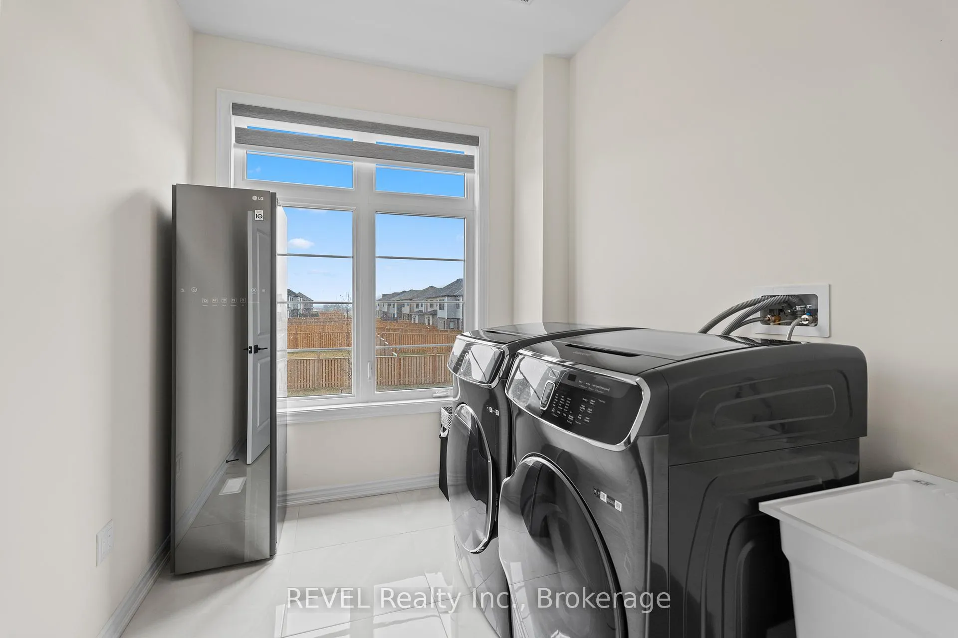 Photo 24 of 80 Explorer Way, Thorold, Rolling Meadows — HOMEH
