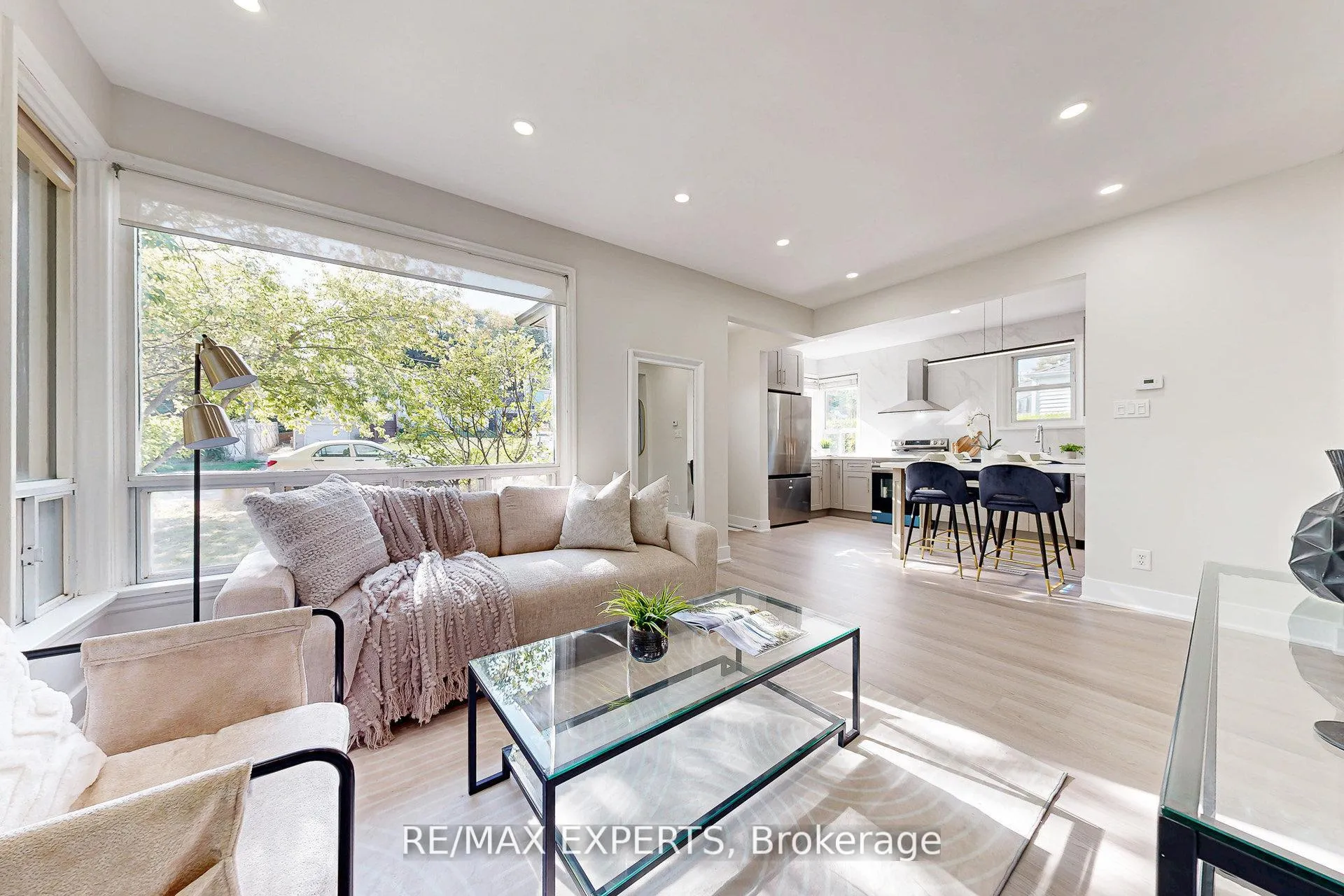 Photo 8 of 261 Helmer Avenue, Newmarket, Central Newmarket — HOMEH
