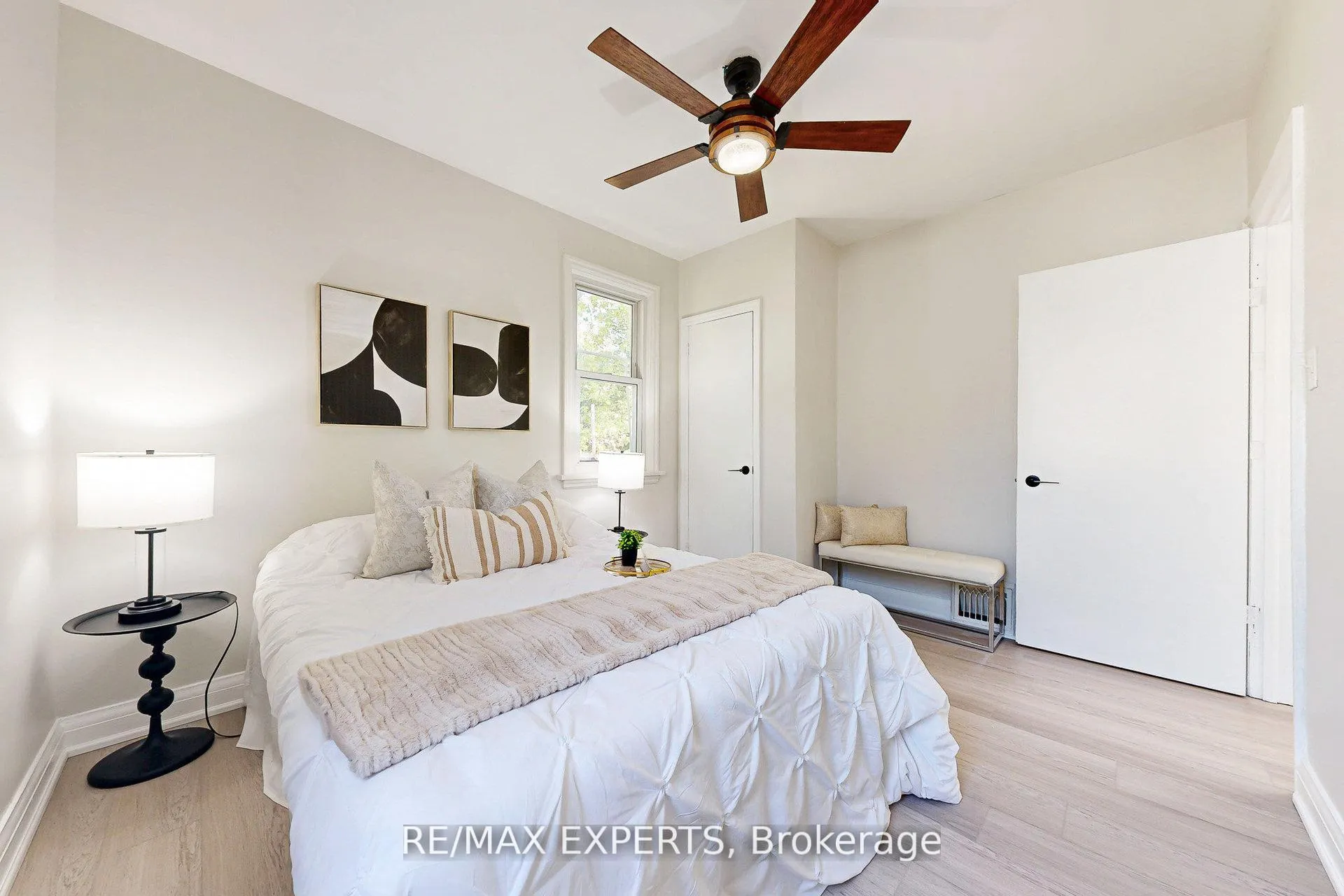 Photo 10 of 261 Helmer Avenue, Newmarket, Central Newmarket — HOMEH