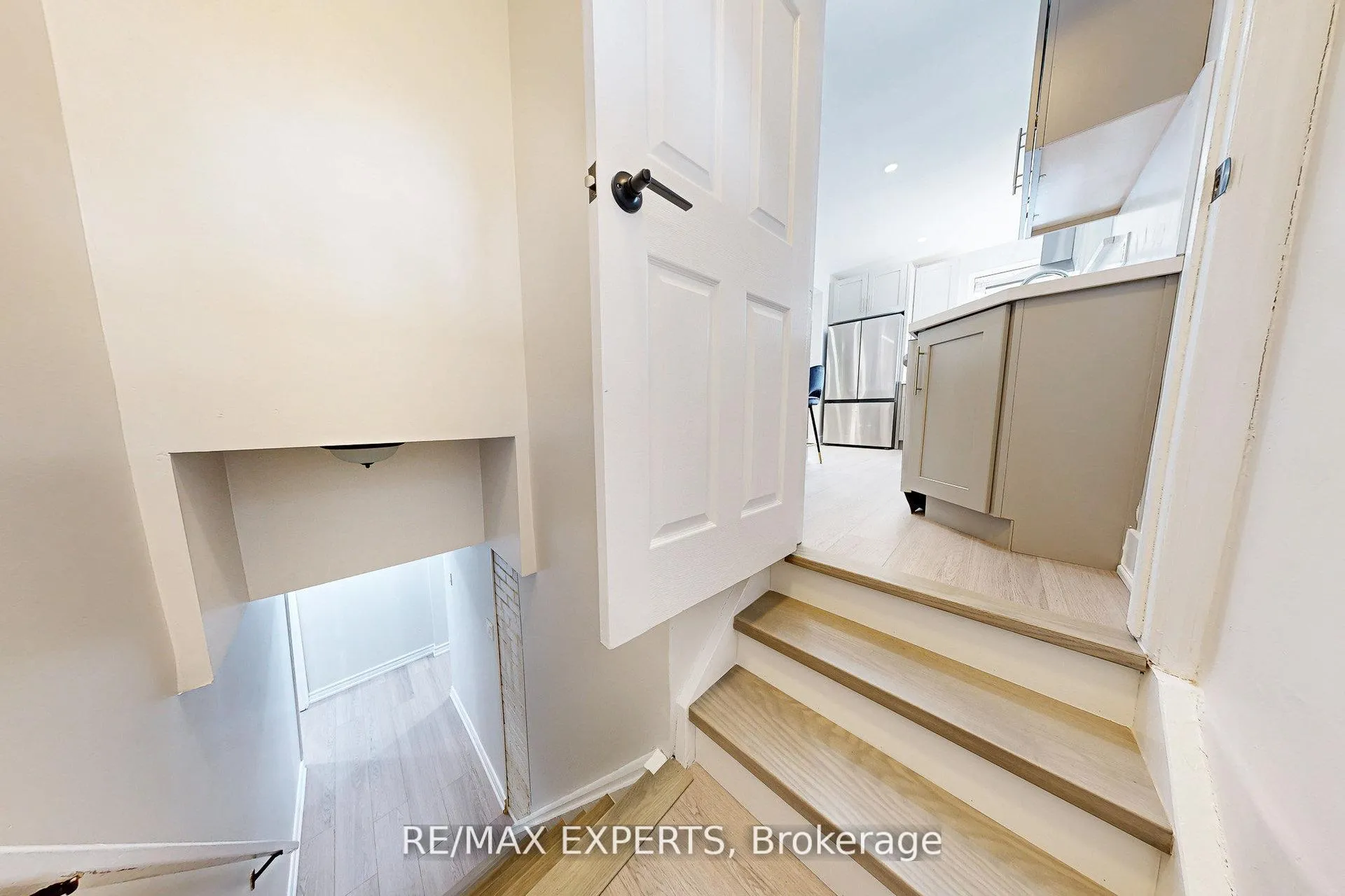 Photo 13 of 261 Helmer Avenue, Newmarket, Central Newmarket — HOMEH