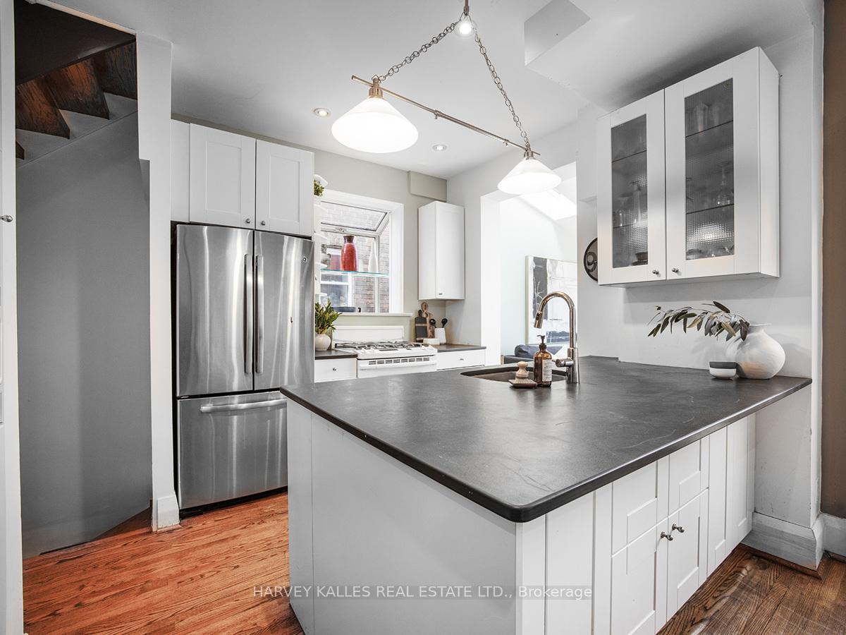 Photo 5 of 137 Pinewood Avenue, Toronto, Humewood-Cedarvale — HOMEH
