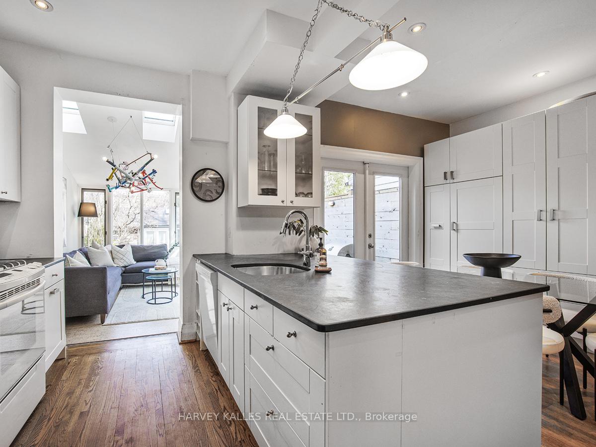 Photo 6 of 137 Pinewood Avenue, Toronto, Humewood-Cedarvale — HOMEH