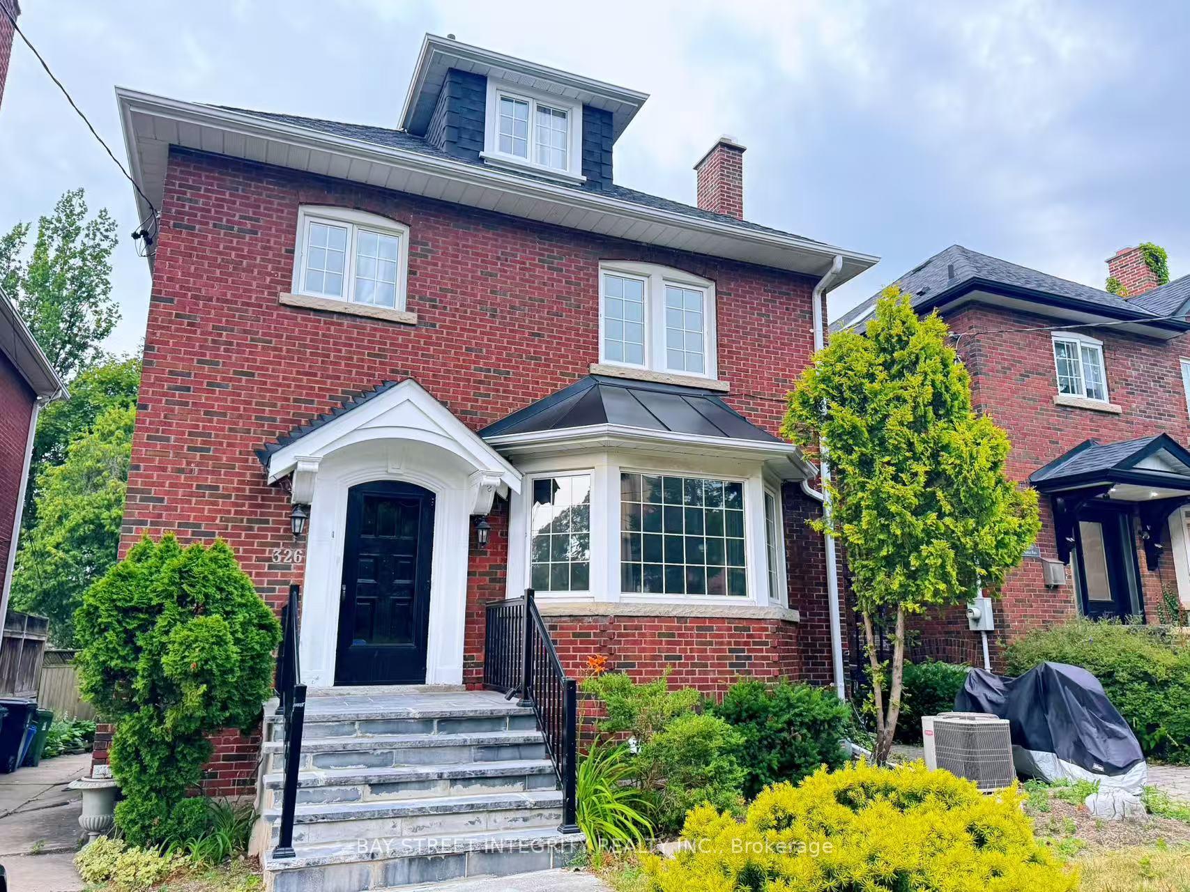 Photo 2 of 326 Warren Road, Toronto, Forest Hill South — HOMEH