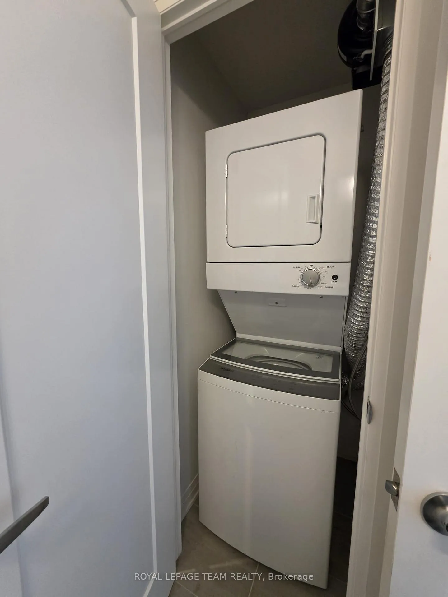 Photo 8 of Unit 905, 805 Carling Avenue, Ottawa, West Centre Town — HOMEH