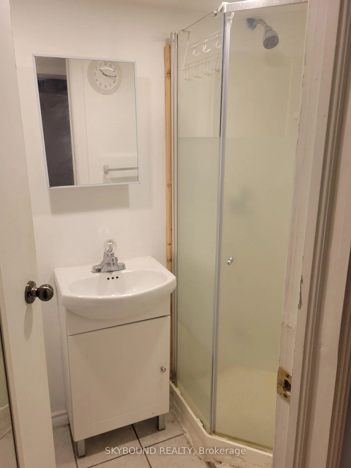 Photo 6 of Unit #5, 746 Coxwell Avenue, Toronto, Danforth Village-East York — HOMEH