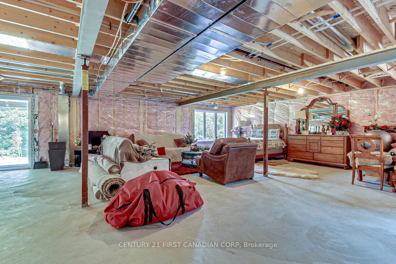 Photo 31 of 2129 Lockwood Crescent E, Strathroy-Caradoc, Rural Strathroy-Caradoc — HOMEH