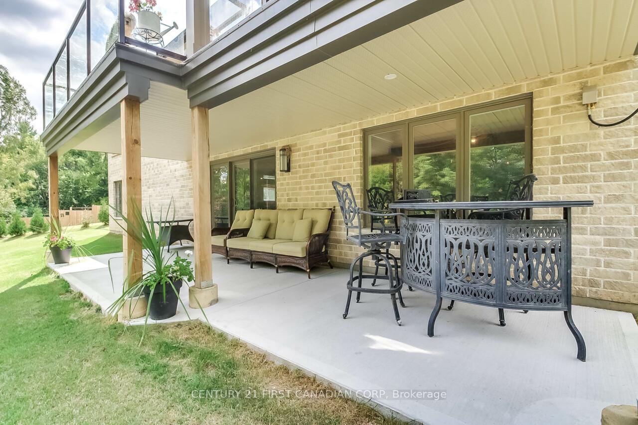 Photo 36 of 2129 Lockwood Crescent E, Strathroy-Caradoc, Rural Strathroy-Caradoc — HOMEH