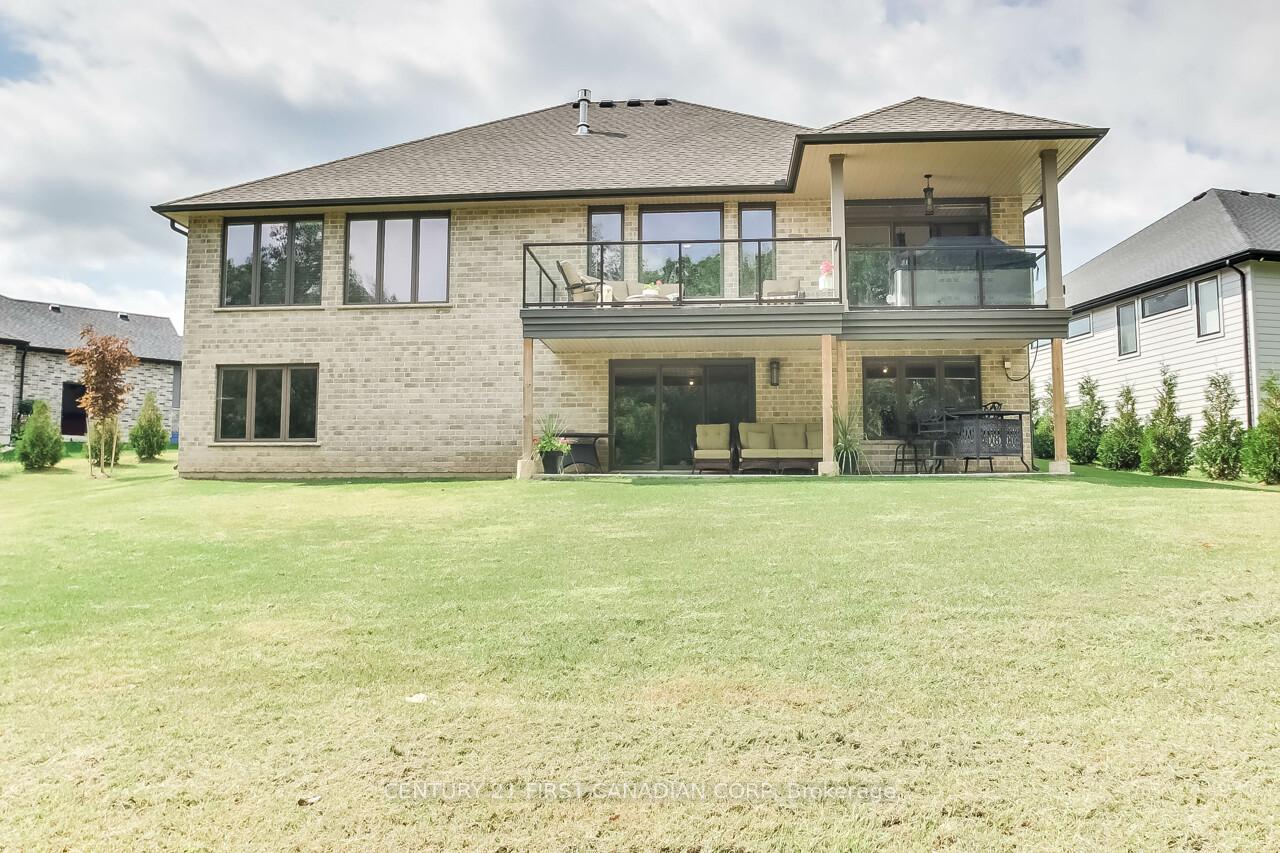 Photo 39 of 2129 Lockwood Crescent E, Strathroy-Caradoc, Rural Strathroy-Caradoc — HOMEH