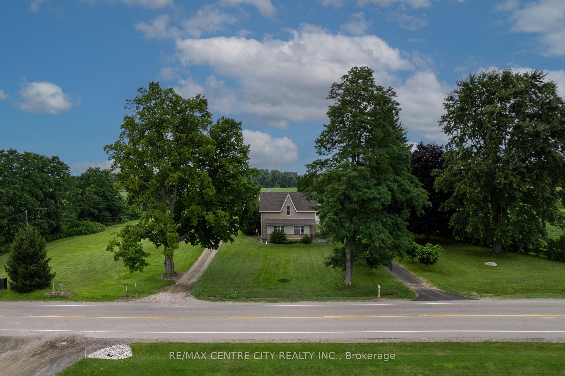 Photo 1 of 6924 Calvert Drive, Strathroy-Caradoc, Rural Strathroy-Caradoc — HOMEH