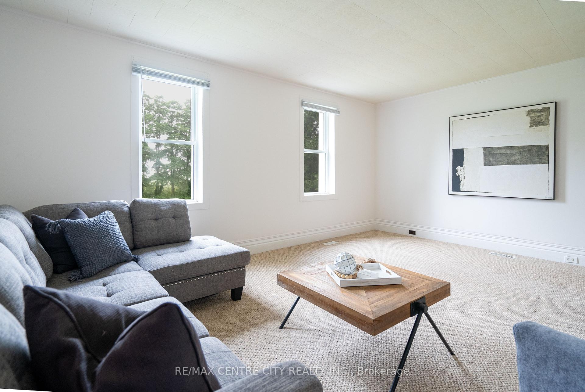 Photo 17 of 6924 Calvert Drive, Strathroy-Caradoc, Rural Strathroy-Caradoc — HOMEH