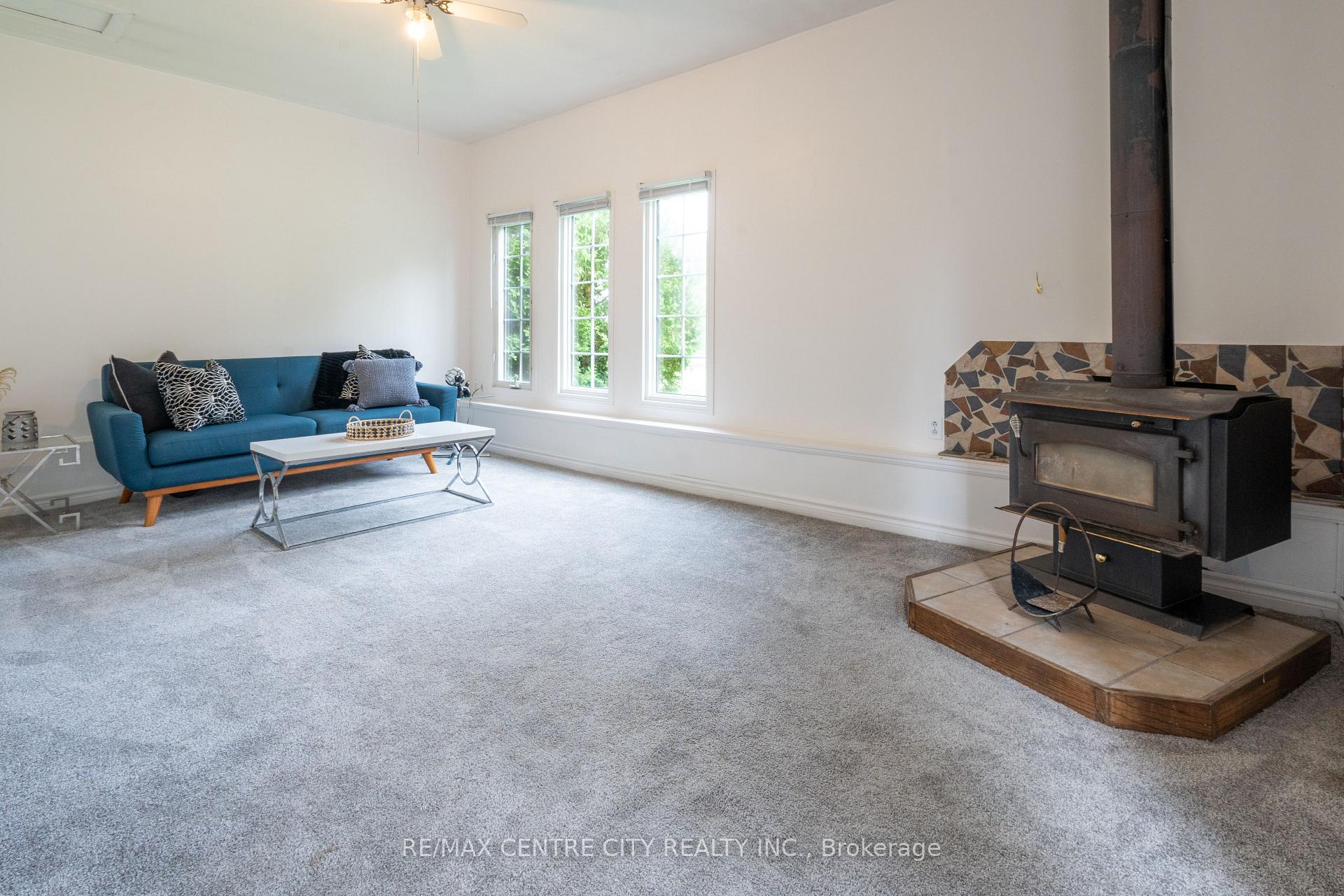 Photo 20 of 6924 Calvert Drive, Strathroy-Caradoc, Rural Strathroy-Caradoc — HOMEH