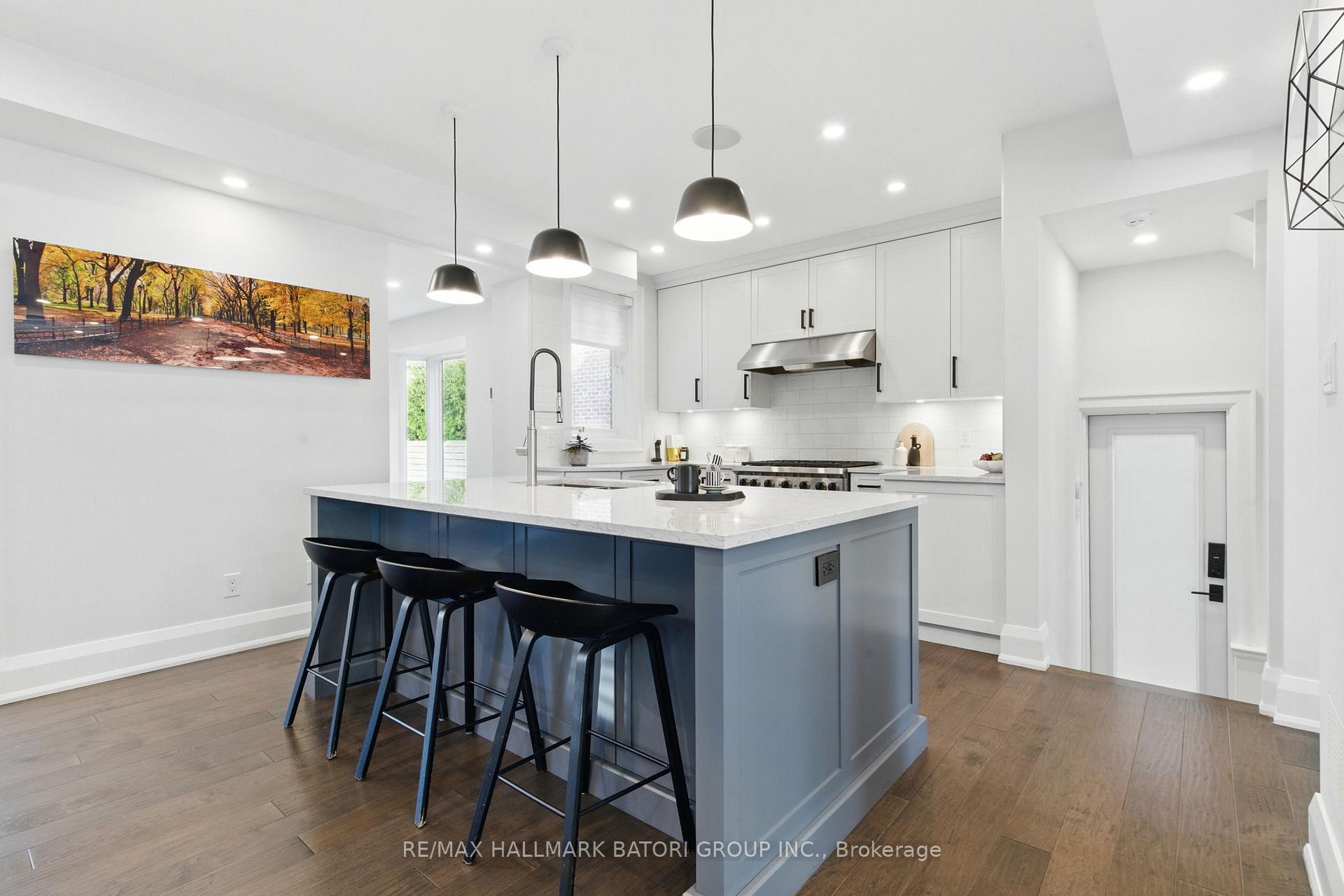 Photo 8 of 56 Claxton Boulevard, Toronto, Humewood-Cedarvale — HOMEH