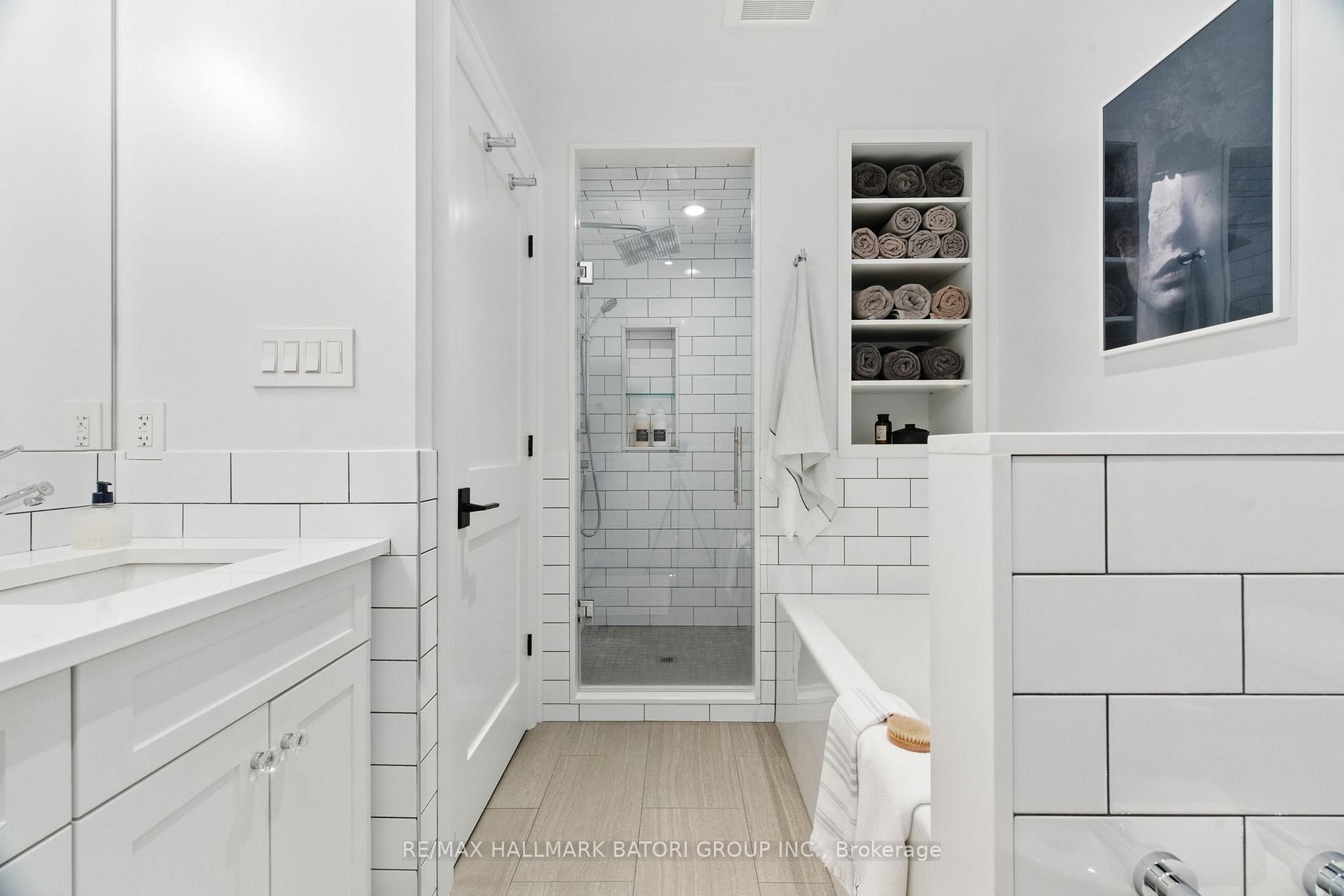 Photo 19 of 56 Claxton Boulevard, Toronto, Humewood-Cedarvale — HOMEH