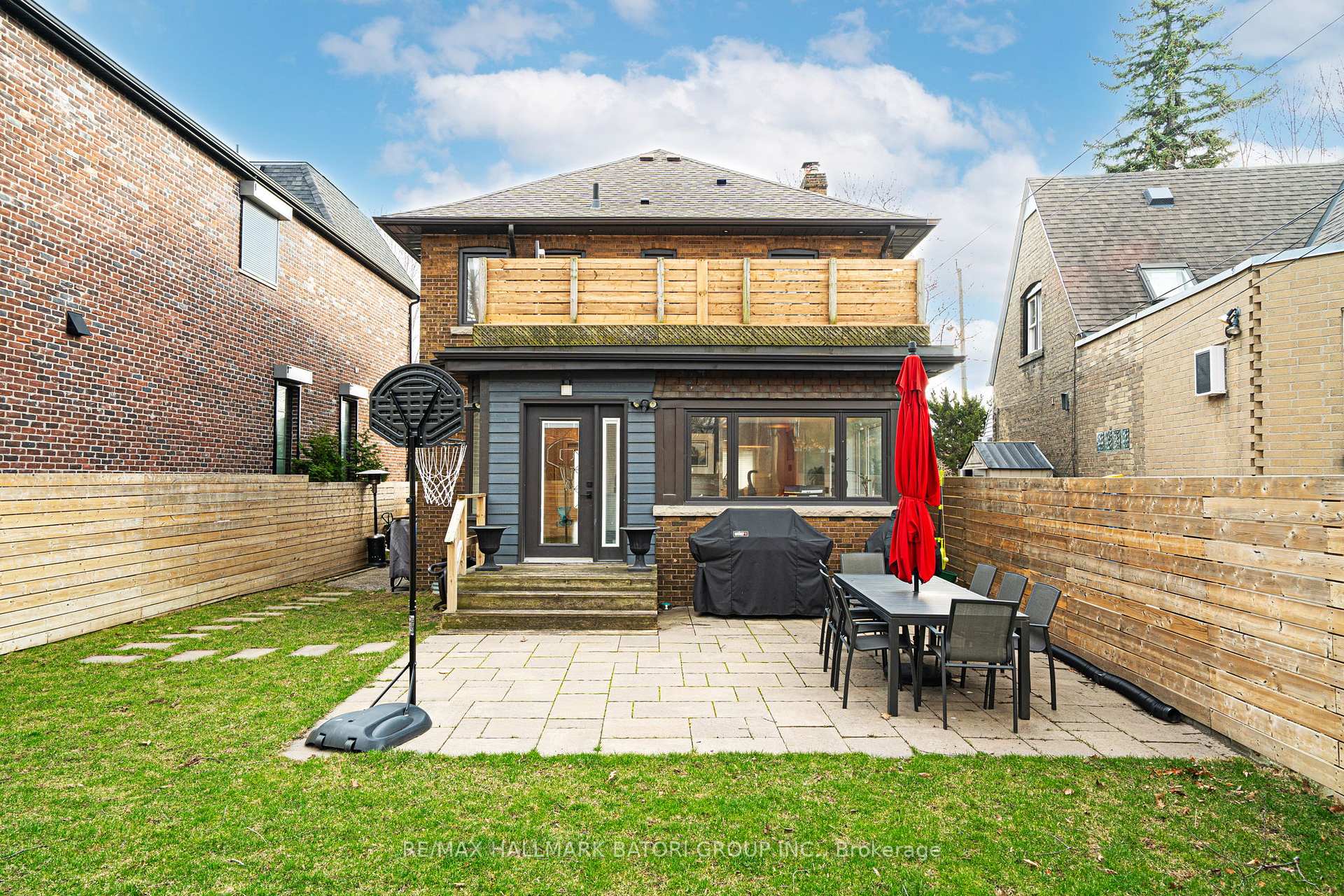 Photo 58 of 56 Claxton Boulevard, Toronto, Humewood-Cedarvale — HOMEH