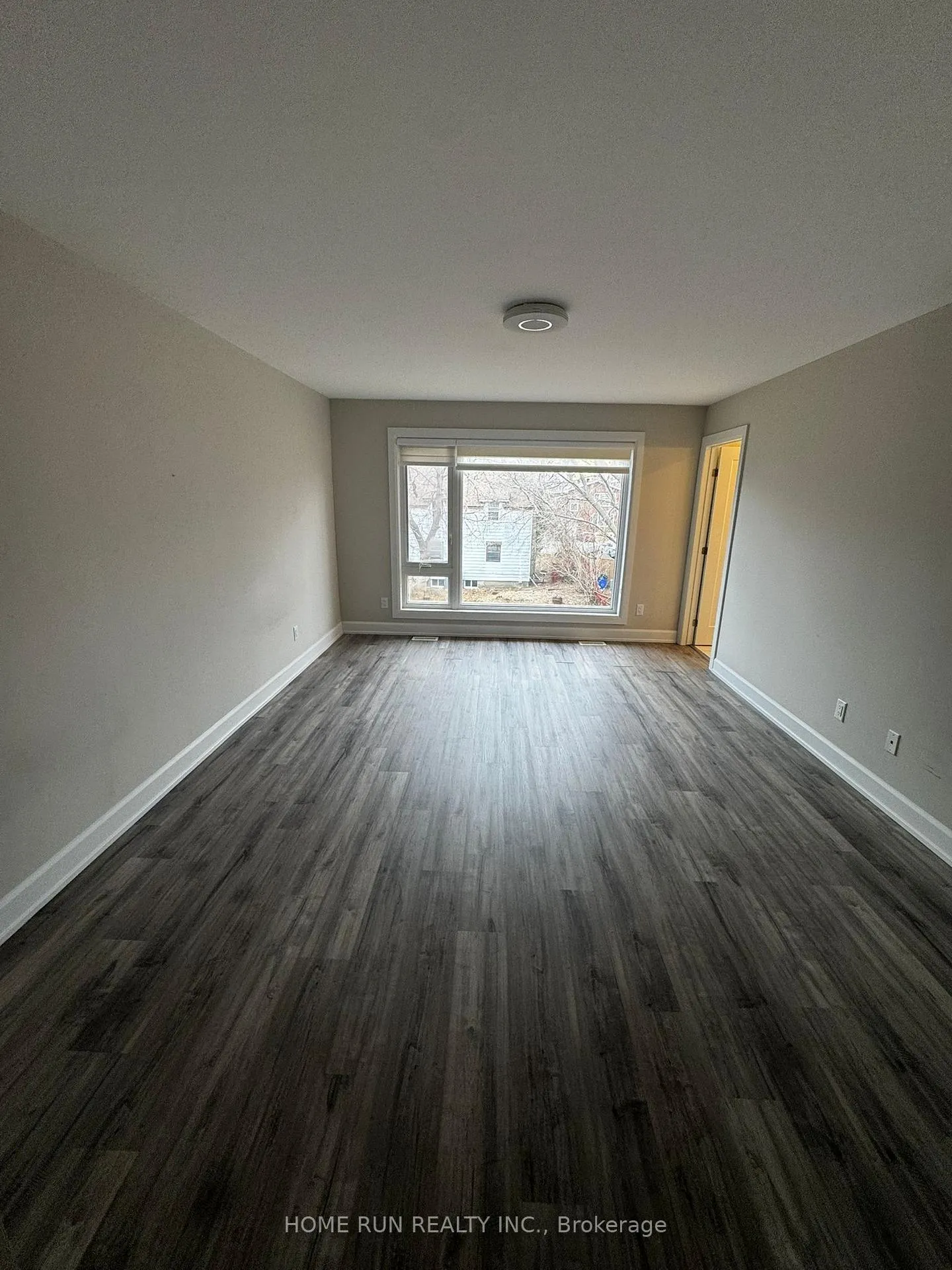 Photo 23 of 902 - A Pinecrest Road, Ottawa, Fairfield Heights — HOMEH