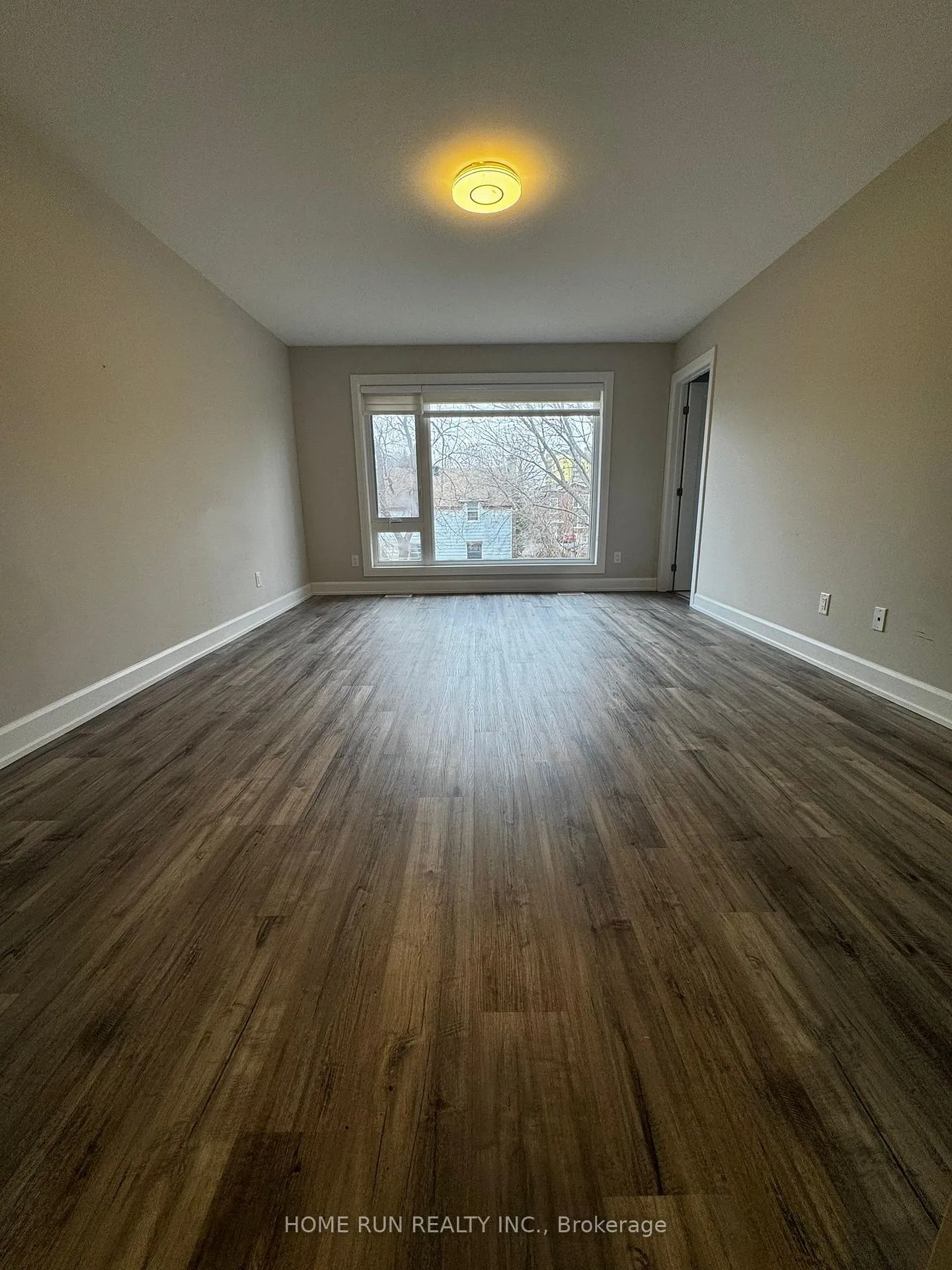 Photo 25 of 902 - A Pinecrest Road, Ottawa, Fairfield Heights — HOMEH