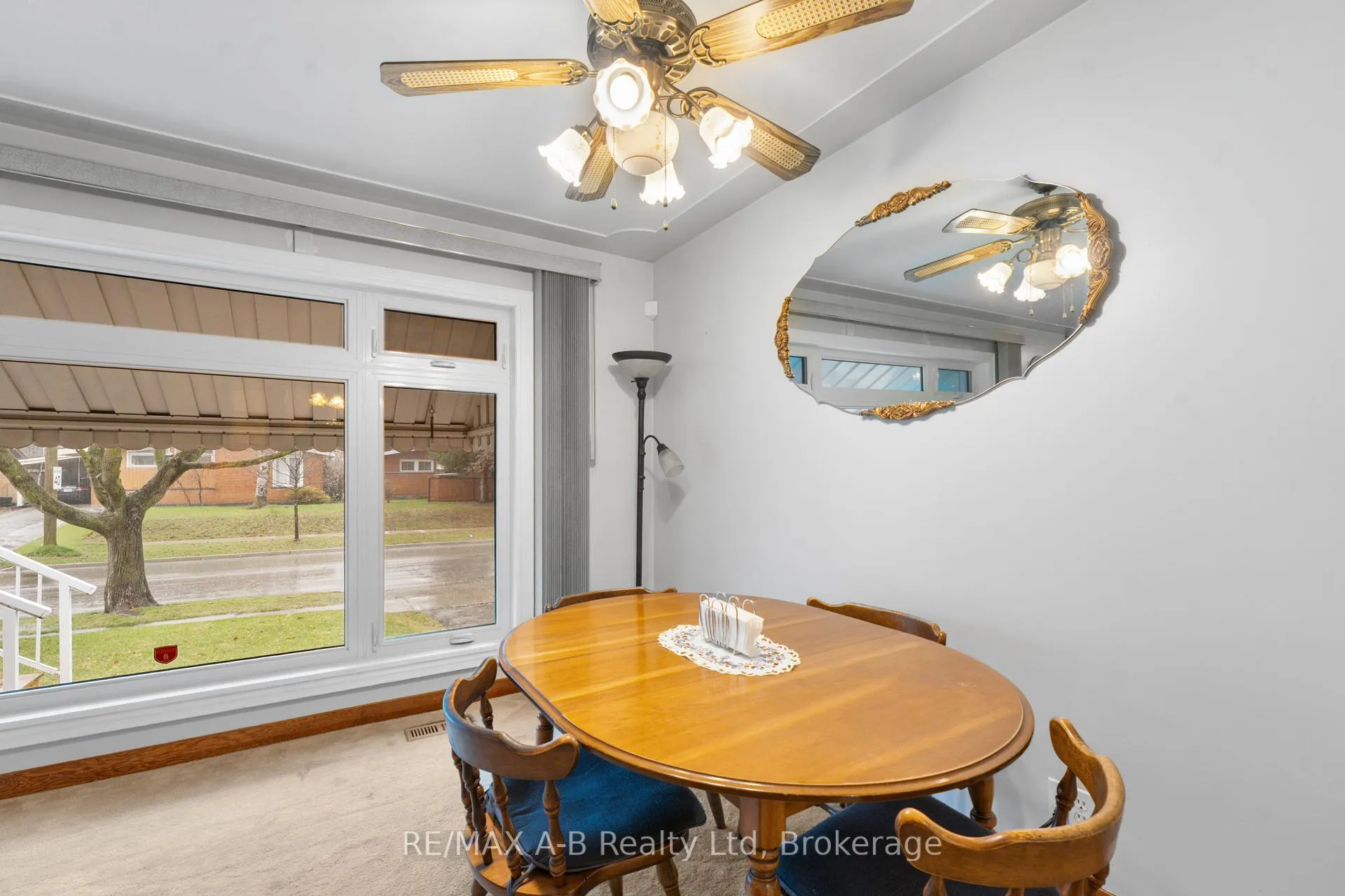 Photo 6 of 10 Clark Avenue, Kitchener — HOMEH