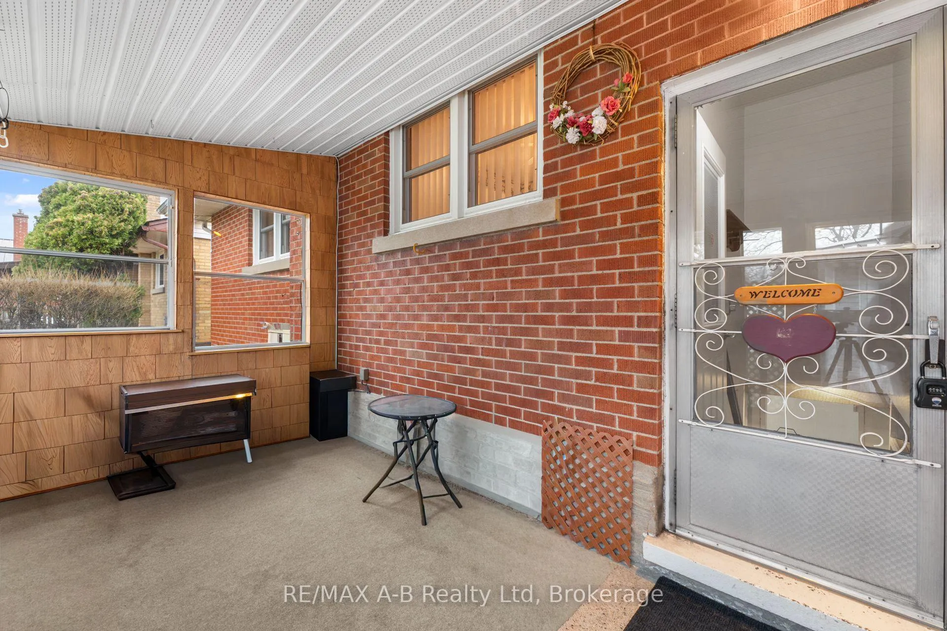 Photo 23 of 10 Clark Avenue, Kitchener — HOMEH