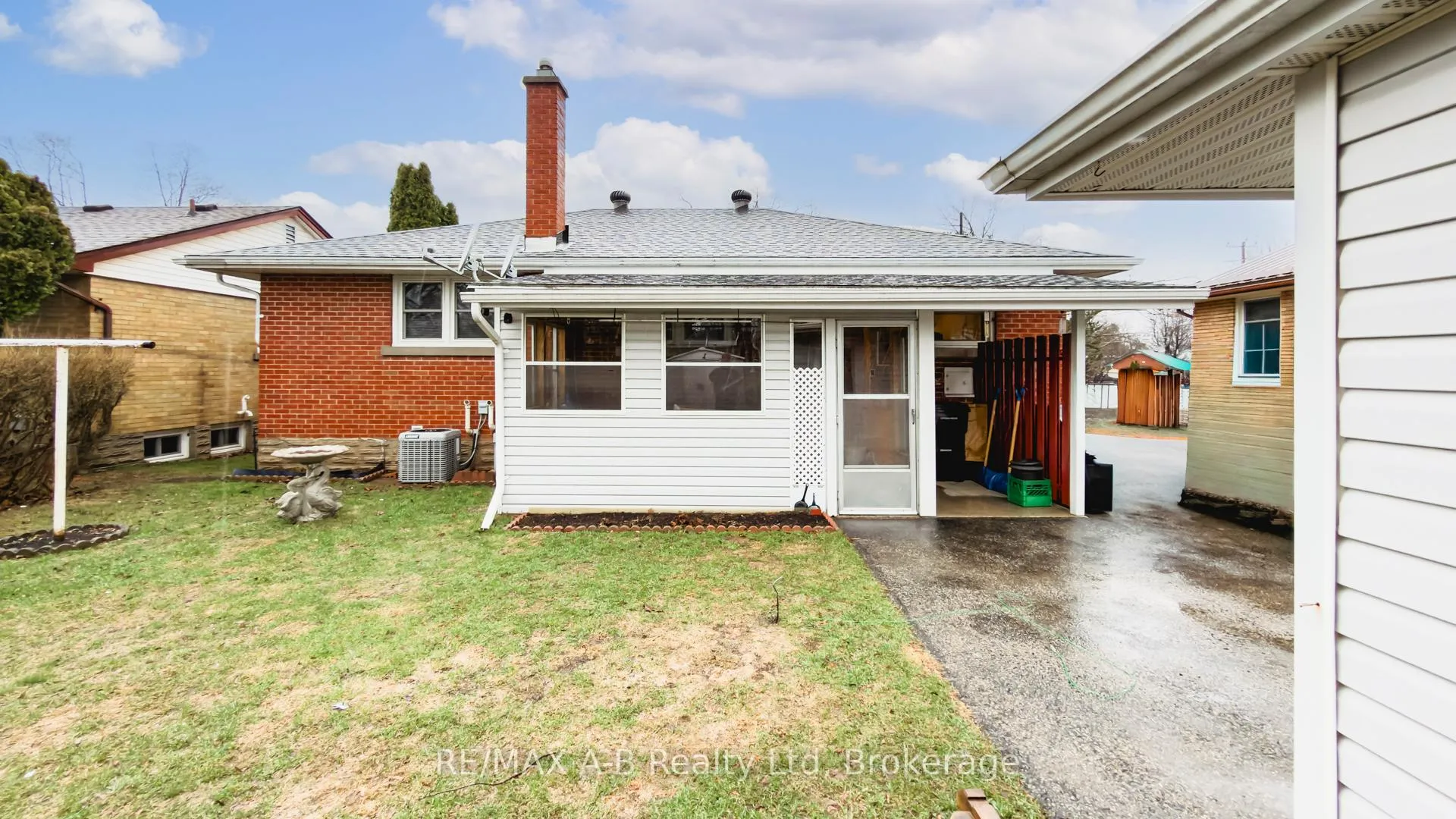 Photo 27 of 10 Clark Avenue, Kitchener — HOMEH